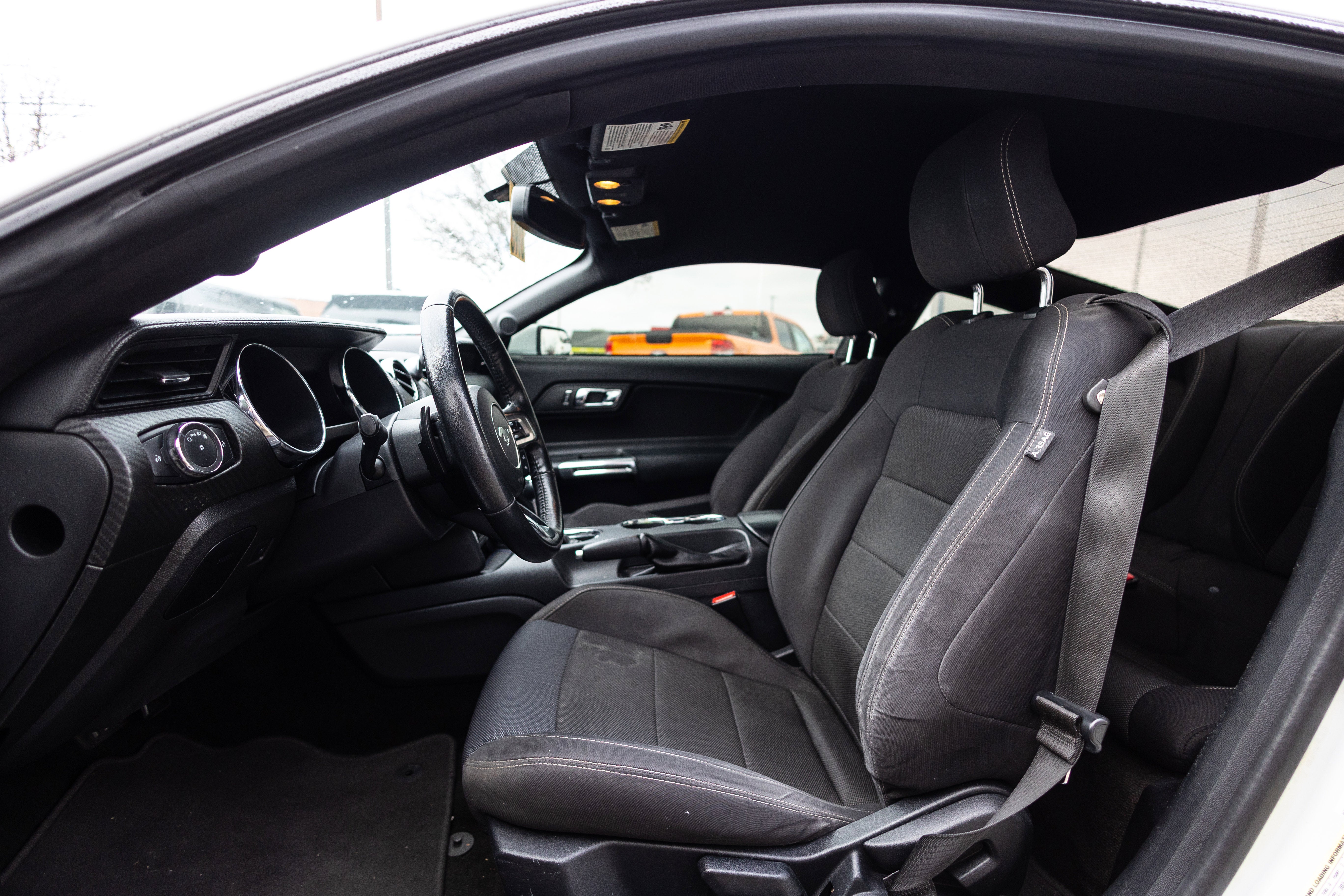 2017 Ford Mustang V6