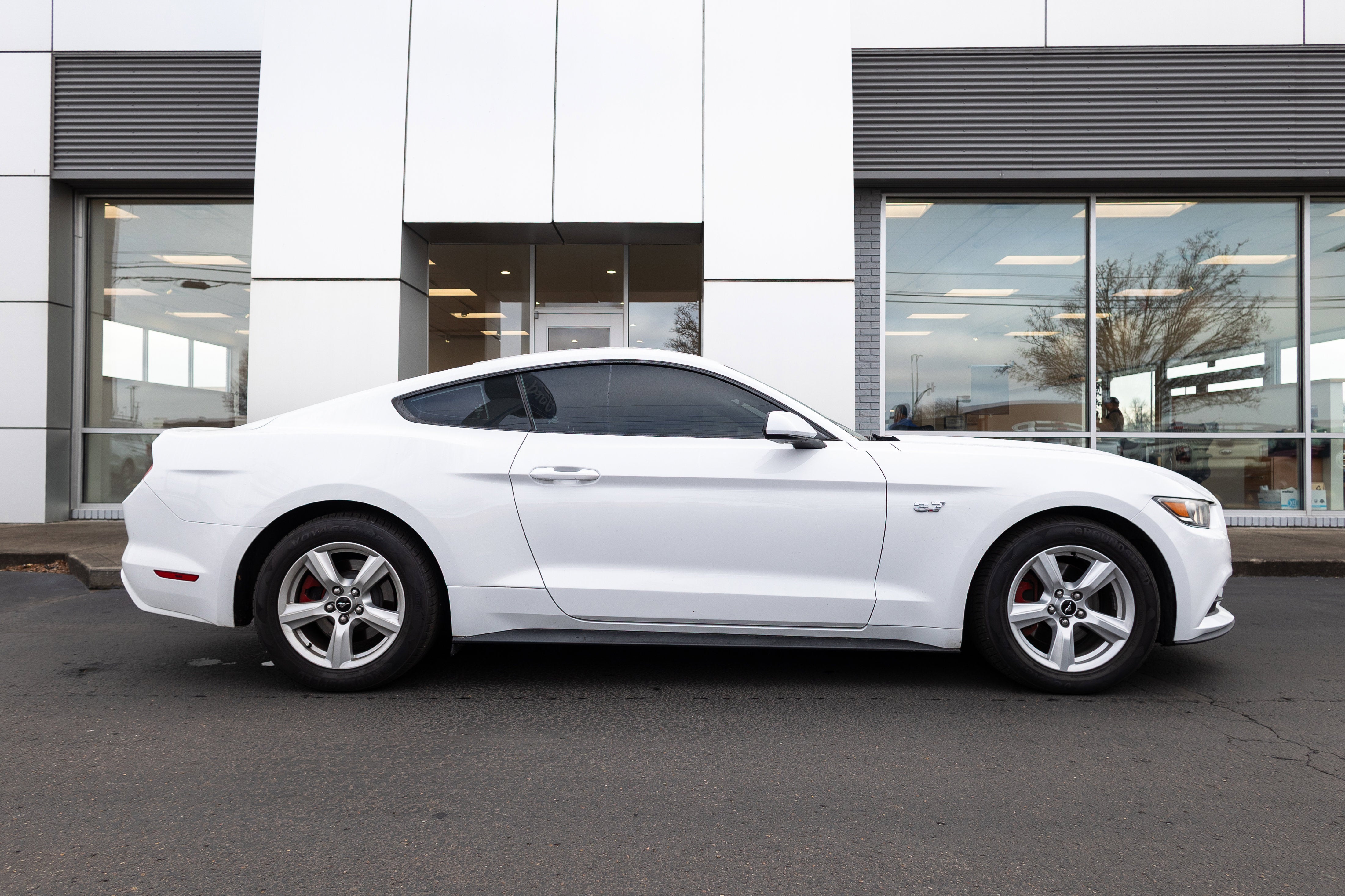 2017 Ford Mustang V6