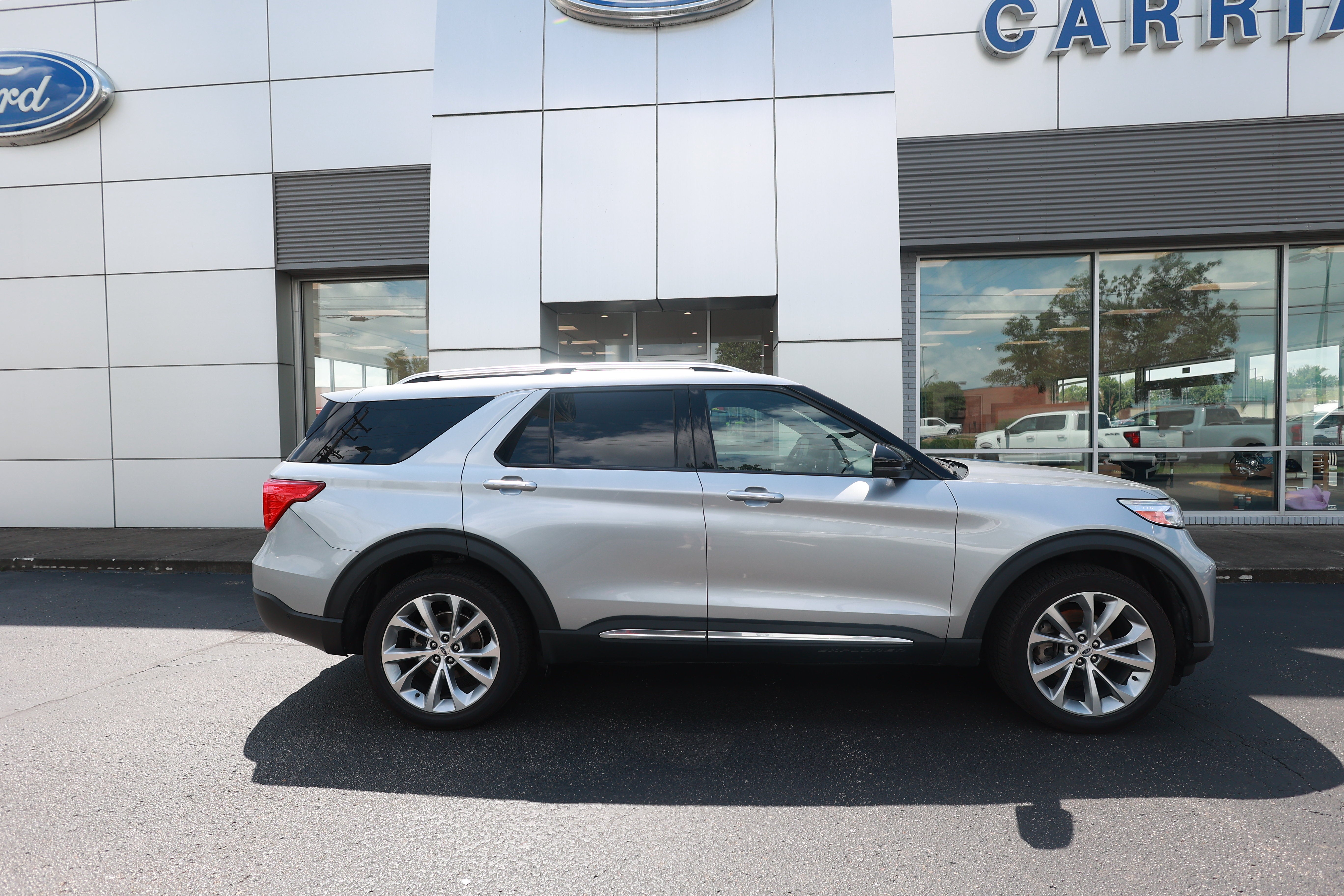 2021 Ford Explorer Platinum