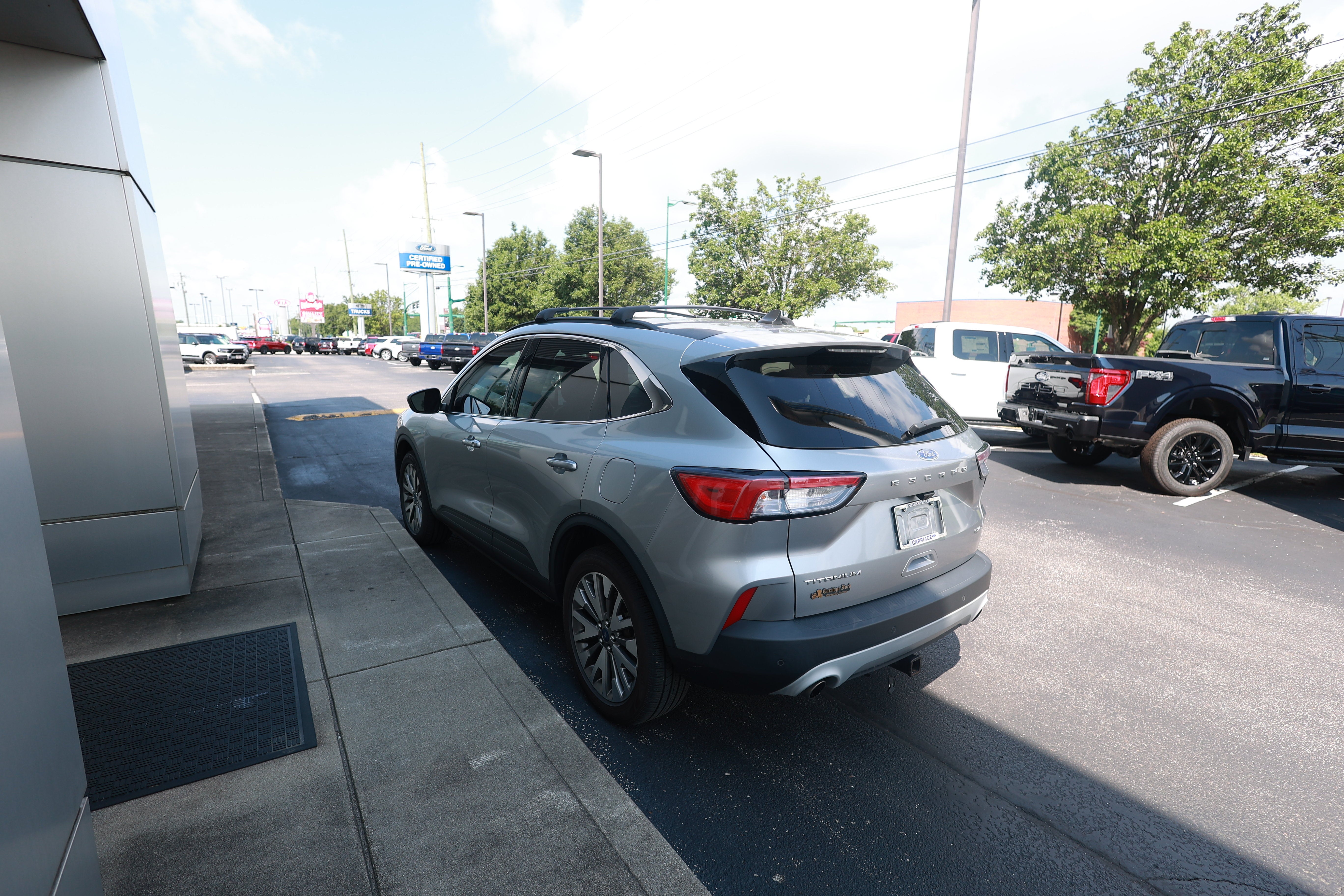 2022 Ford Escape Titanium