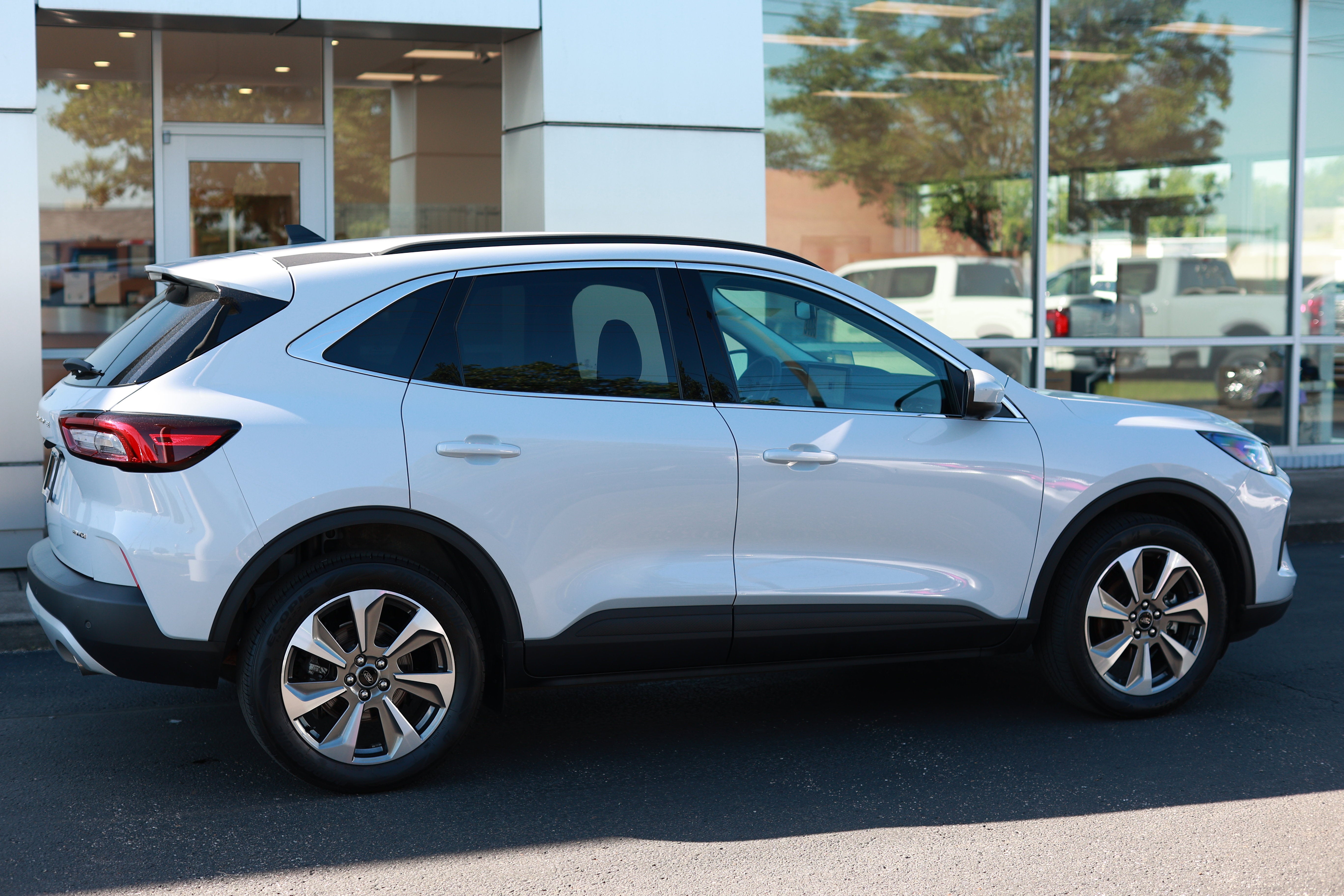 2025 Ford Escape Platinum