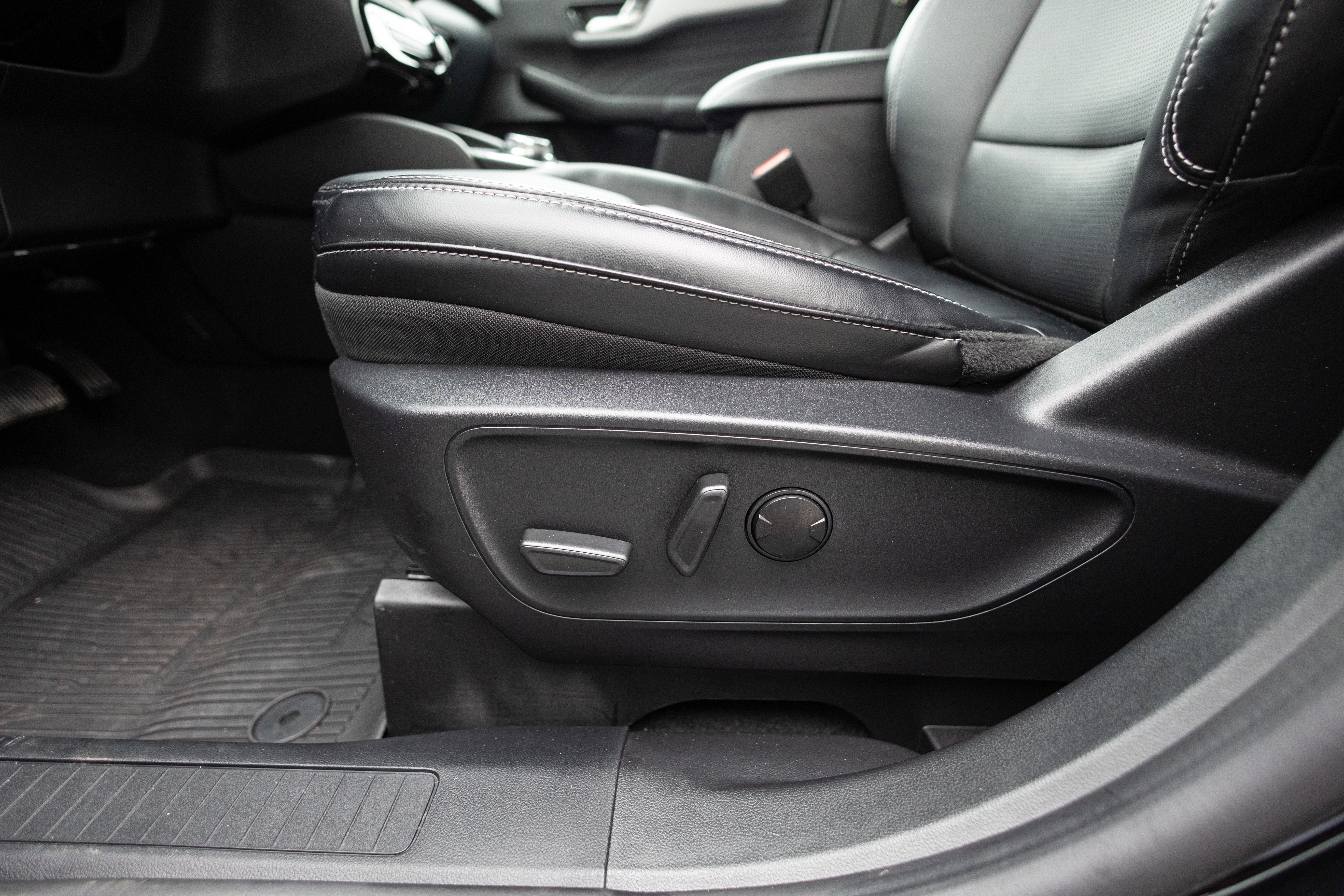 2025 Ford Escape Platinum