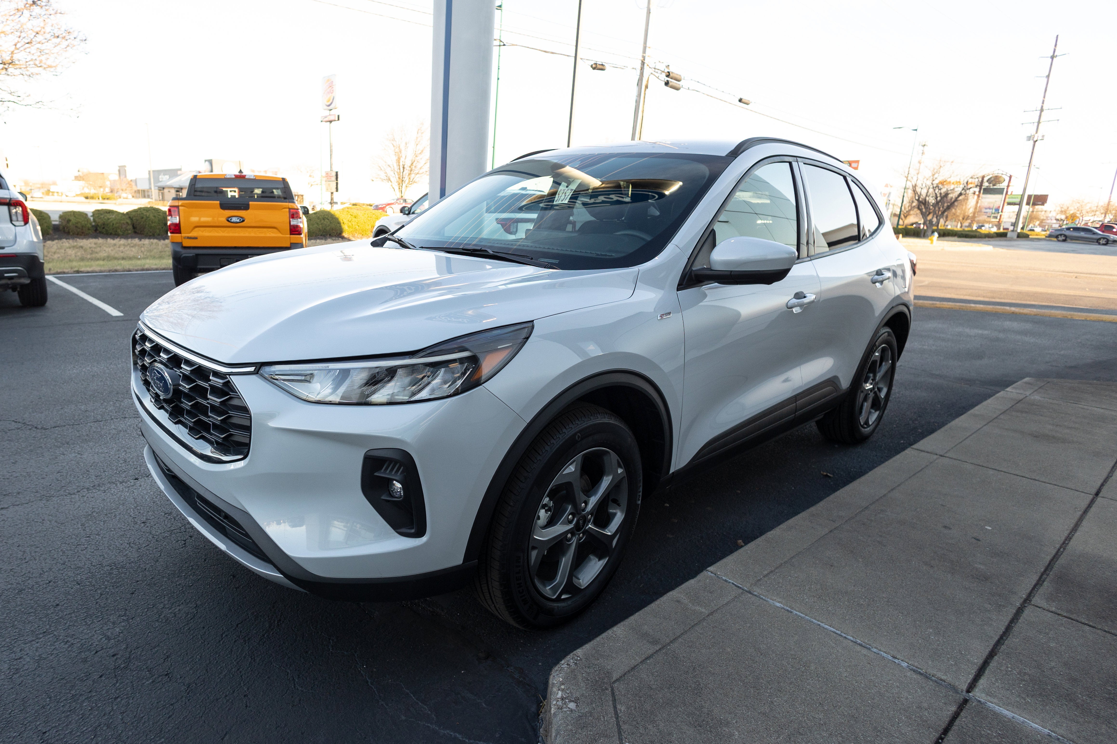 2025 Ford Escape ST-Line Select