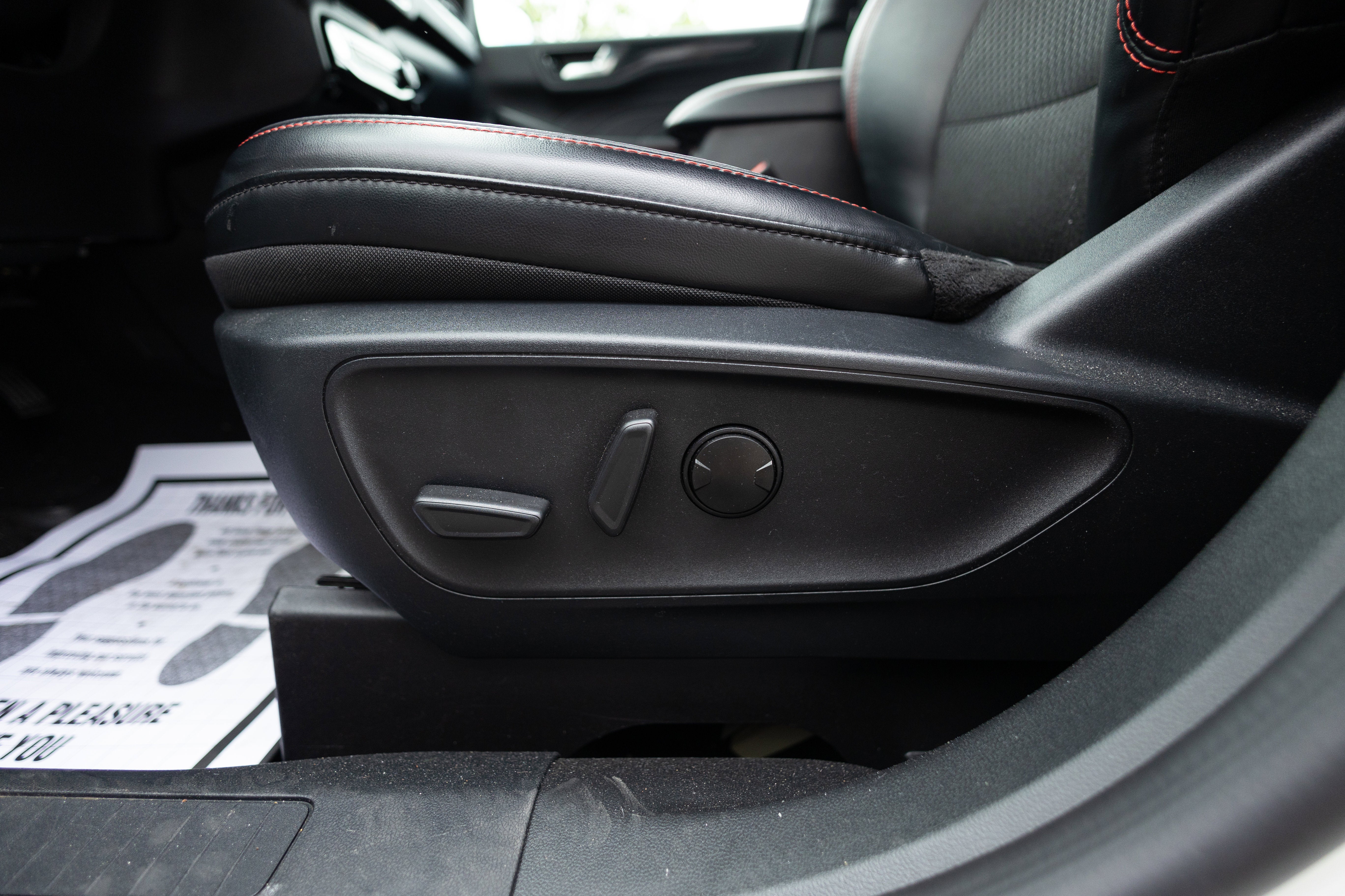 2025 Ford Escape ST-Line Elite