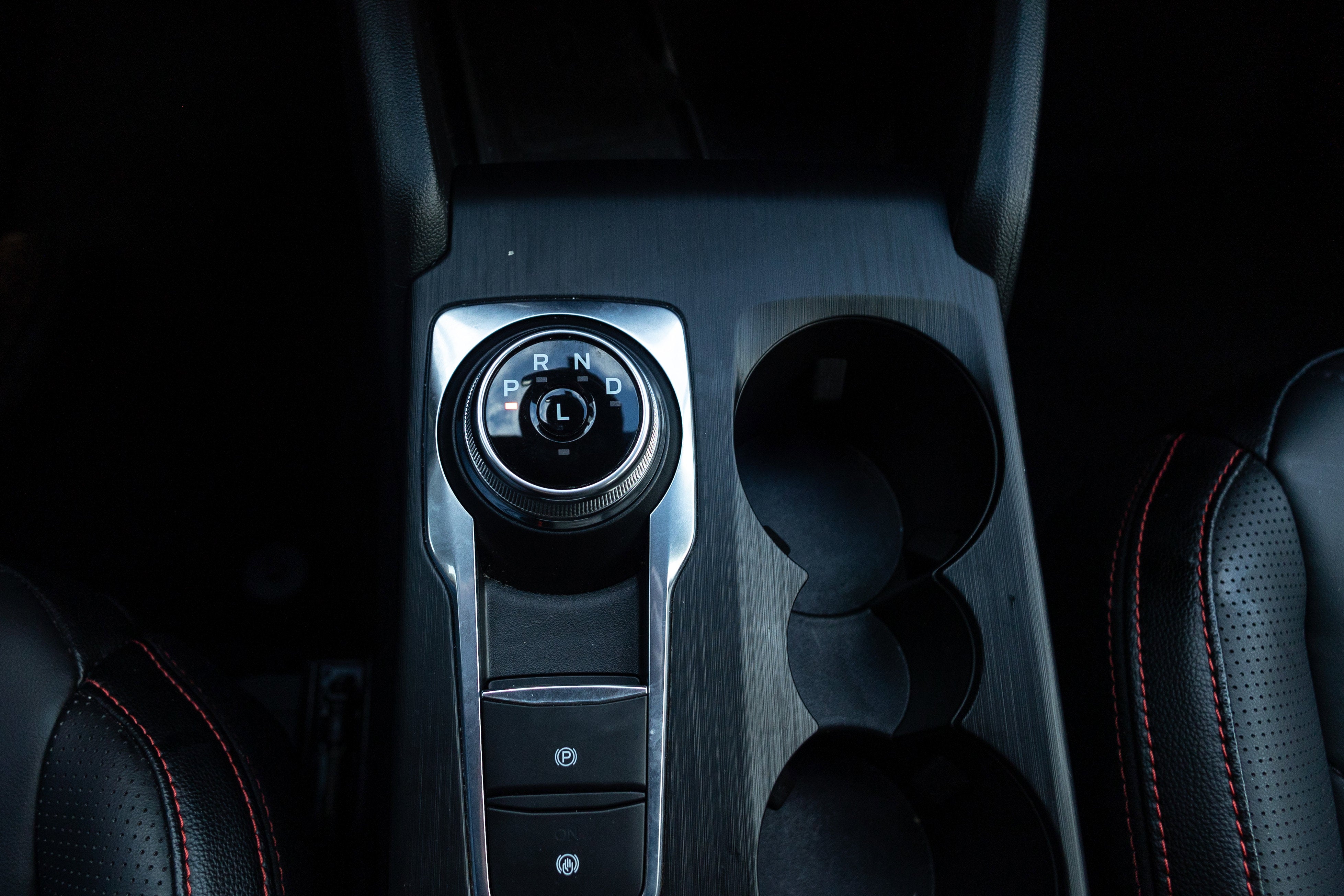 2025 Ford Escape ST-Line Elite