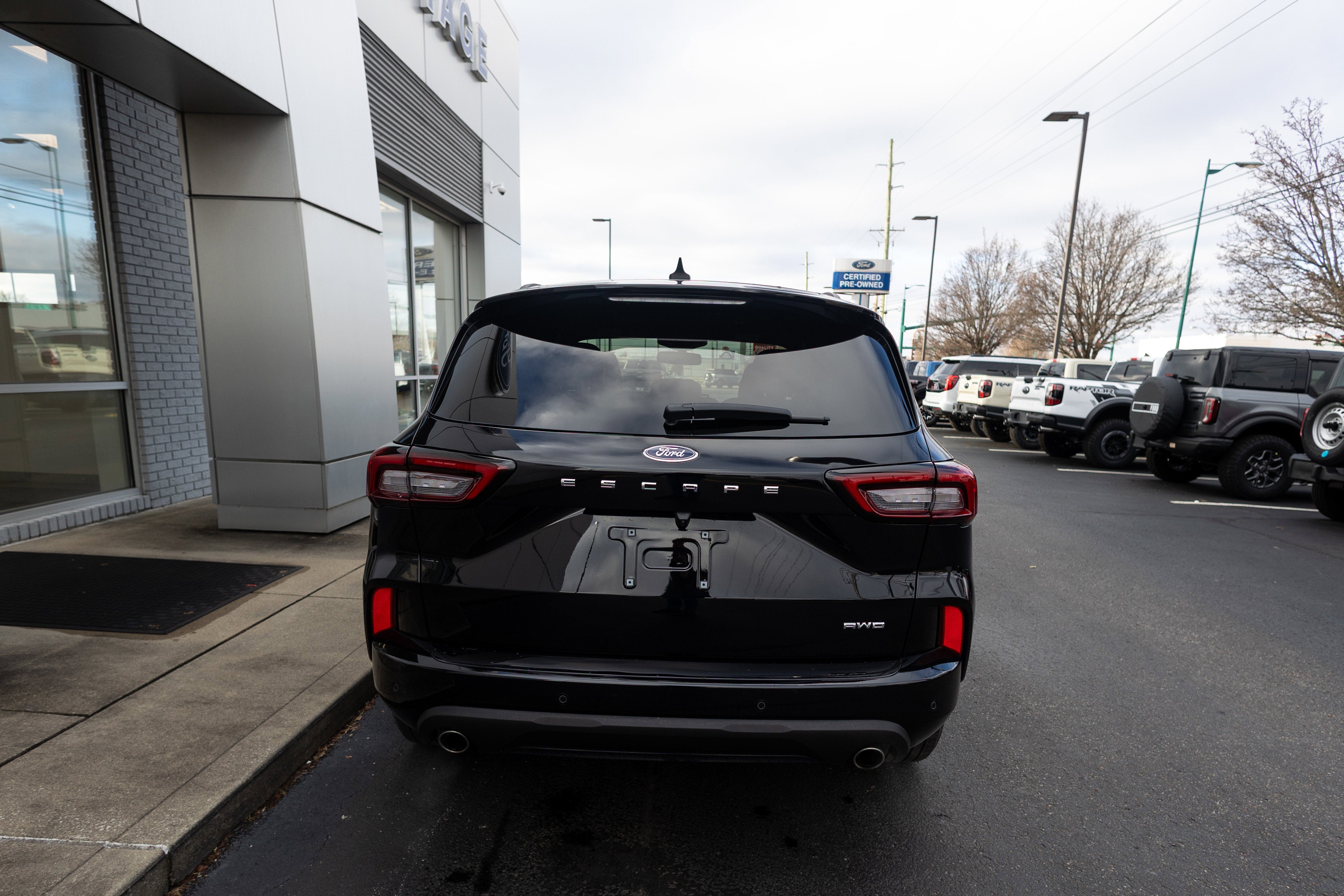 2025 Ford Escape ST-Line Elite