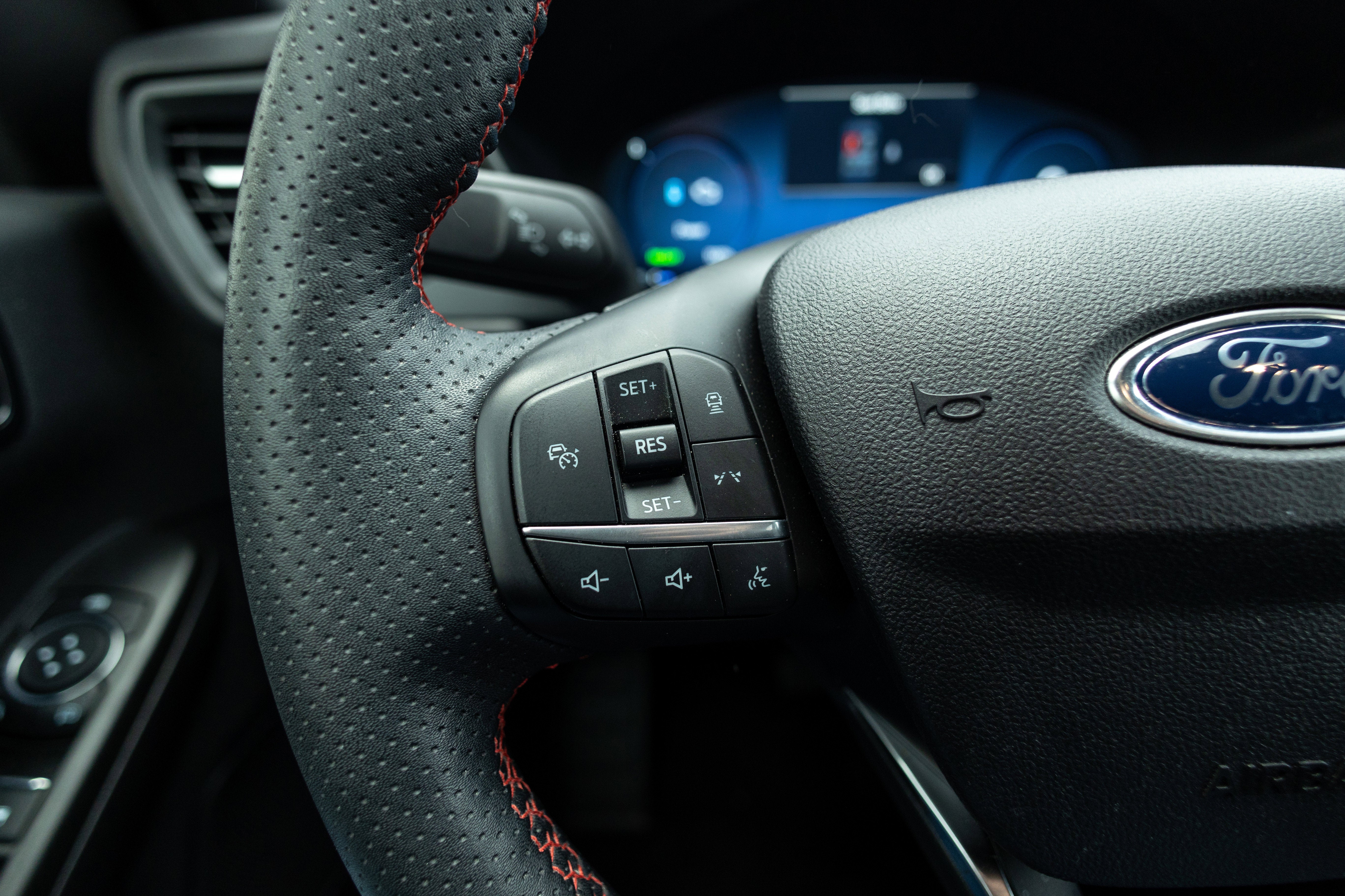 2025 Ford Escape ST-Line Elite