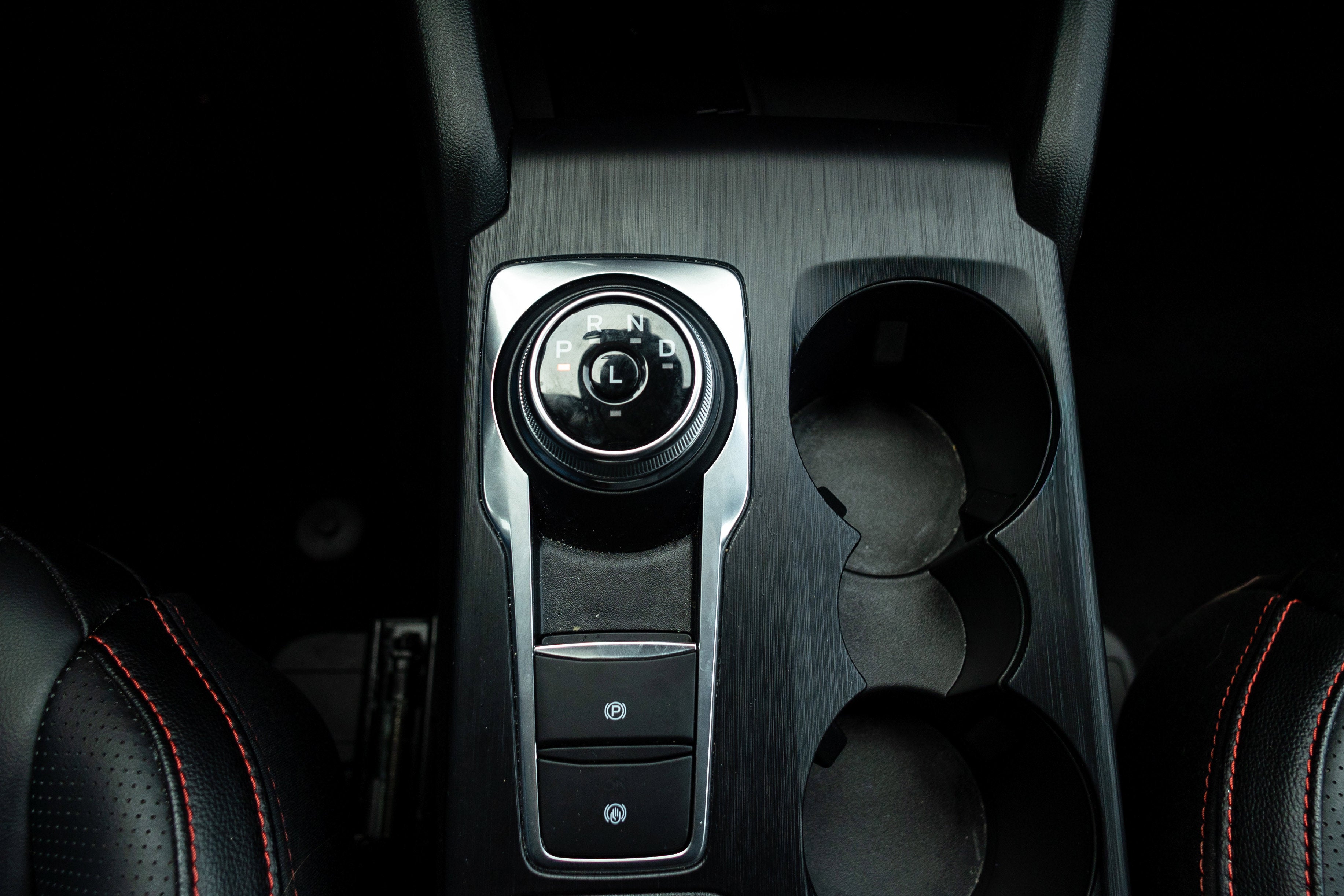 2025 Ford Escape ST-Line Elite