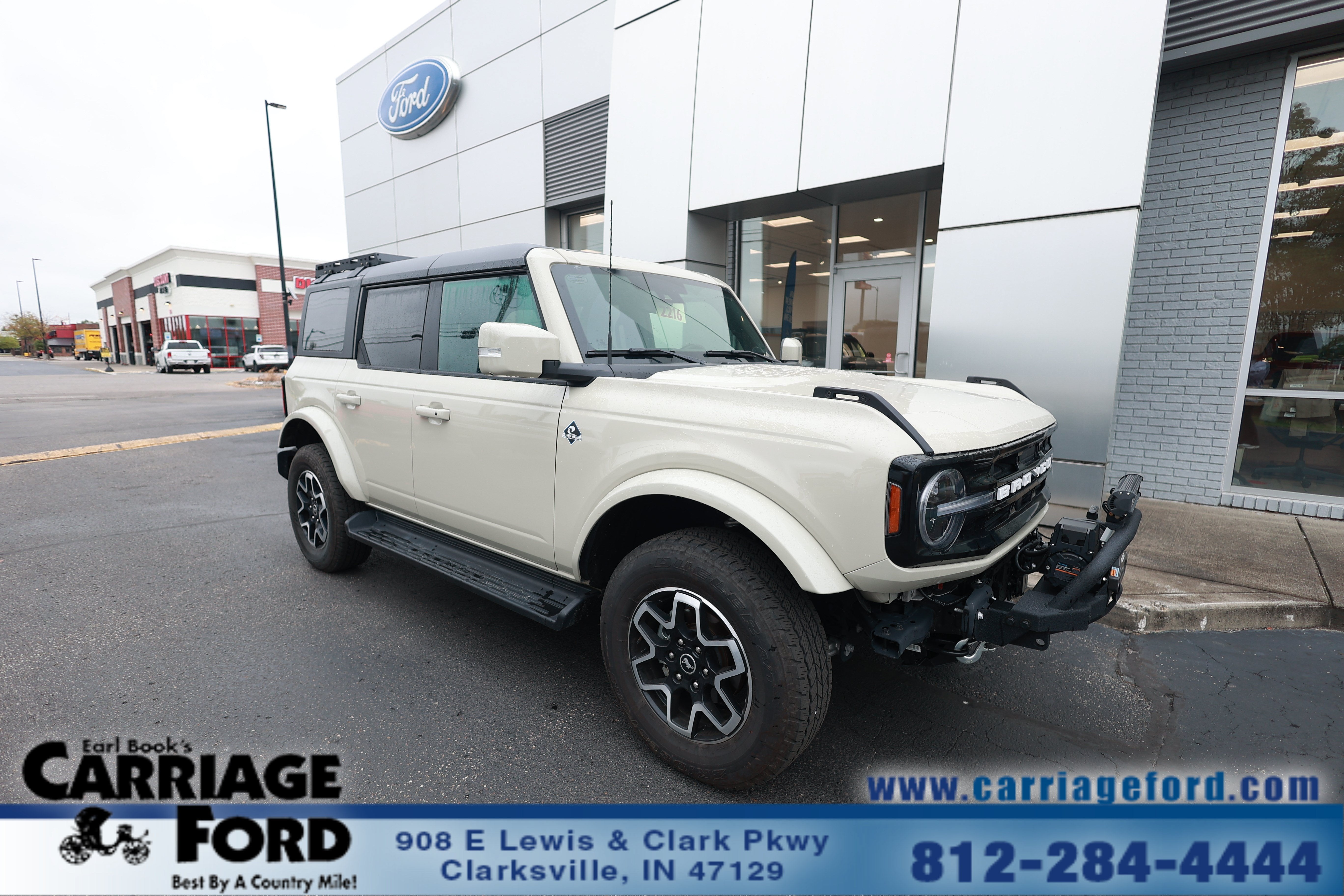 2025 Ford Bronco Outer Banks
