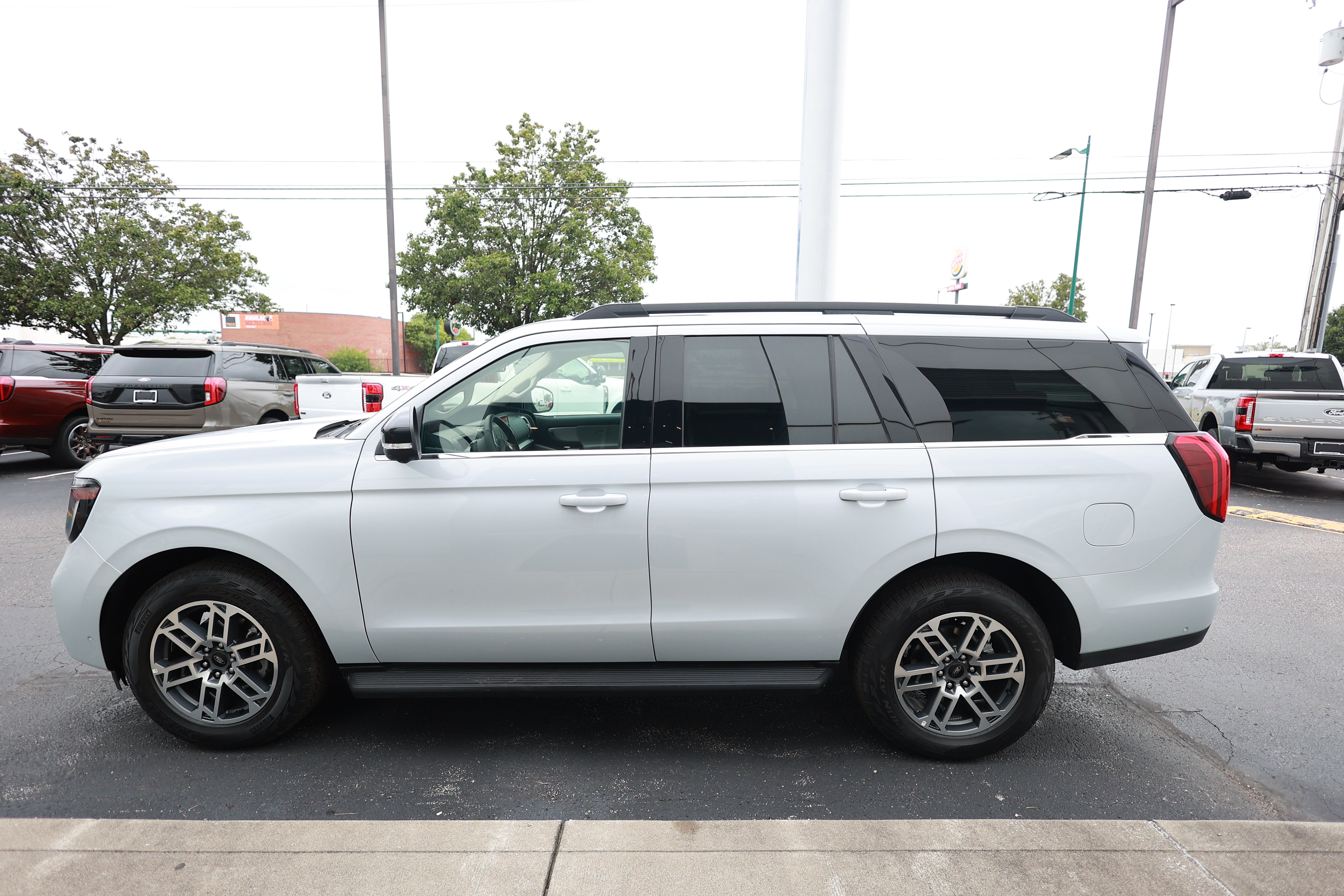 2025 Ford Expedition Active