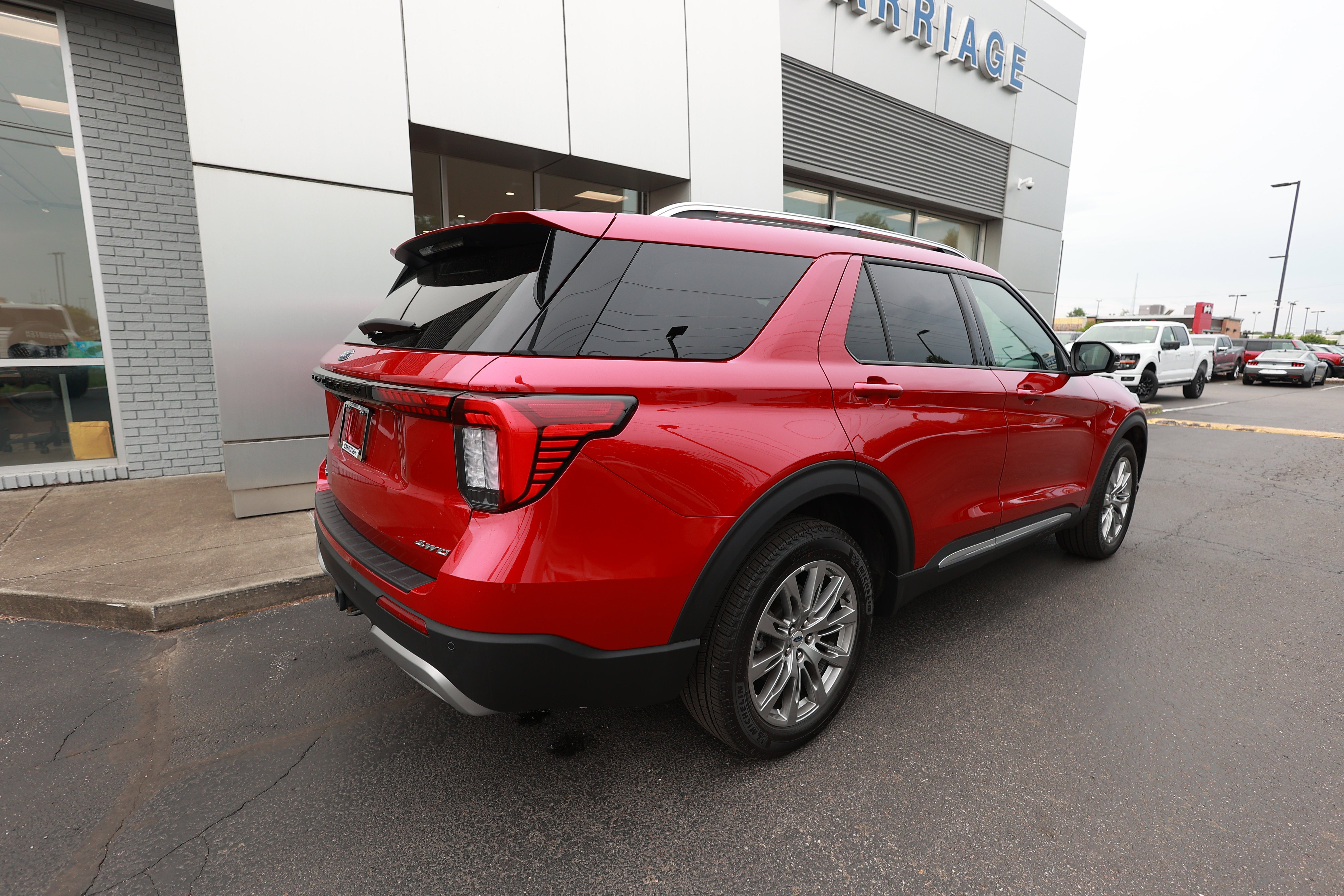 2025 Ford Explorer Platinum