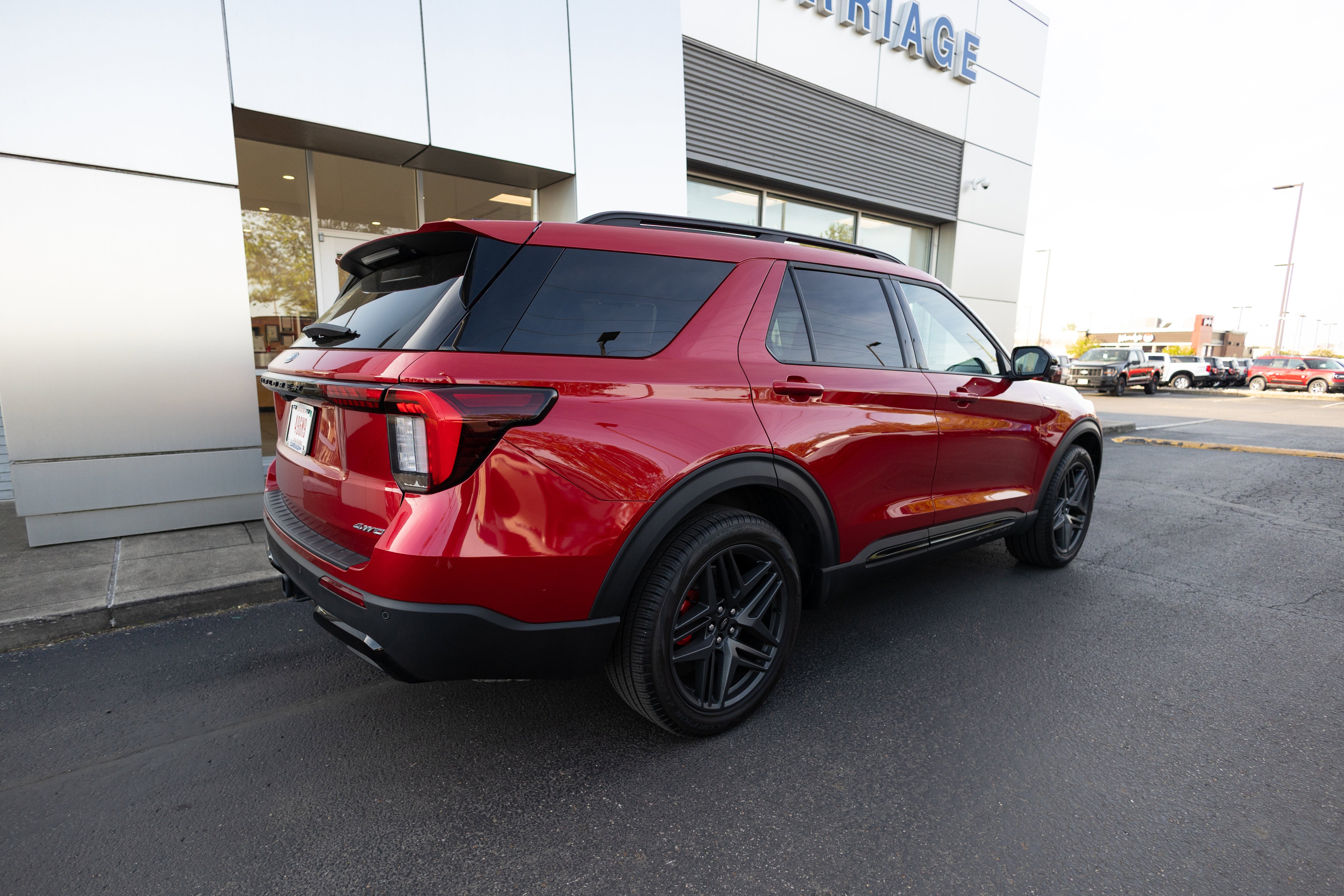 2025 Ford Explorer ST-Line