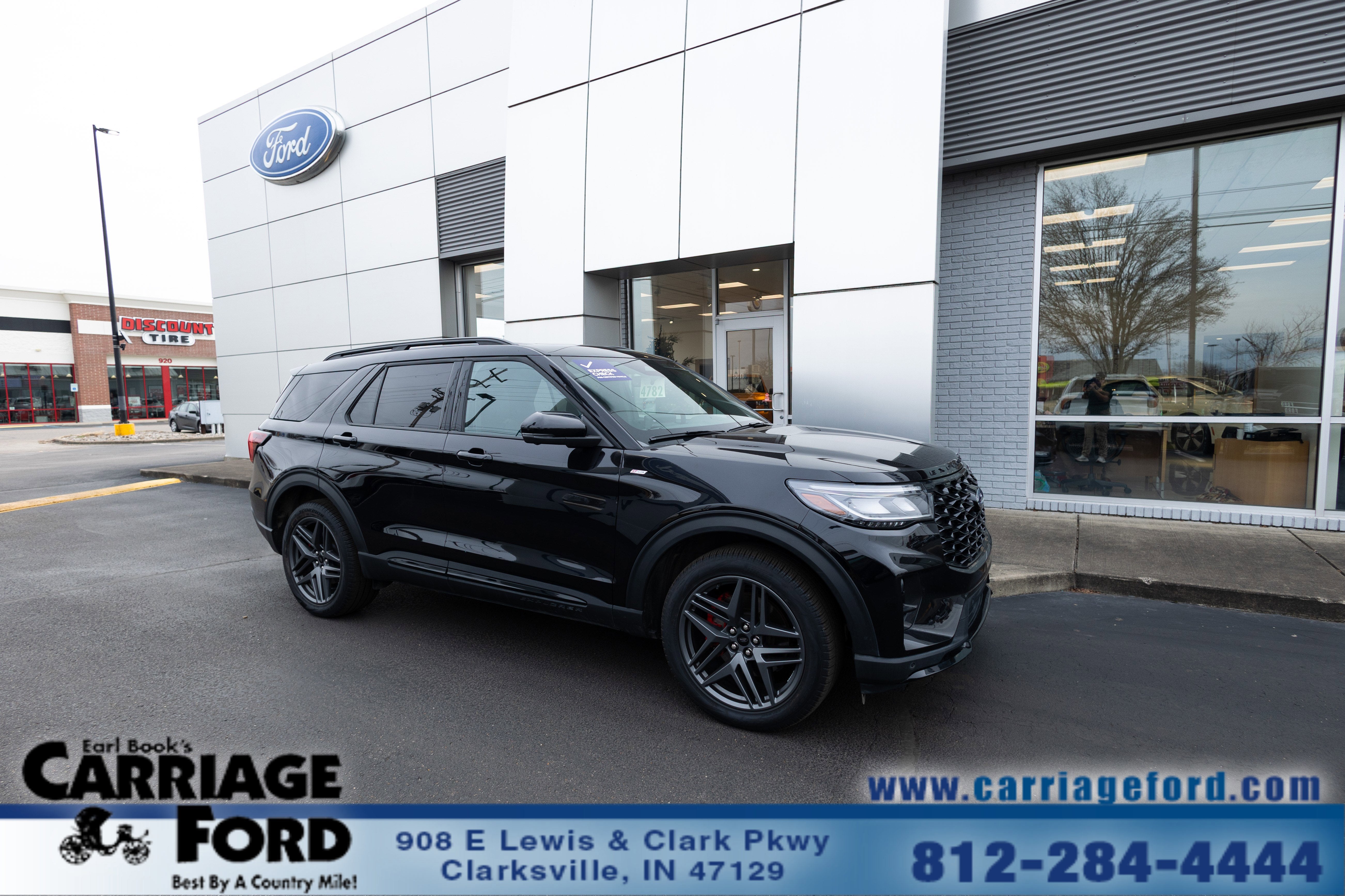 2025 Ford Explorer ST-Line