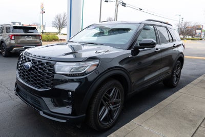 2025 Ford Explorer ST-Line