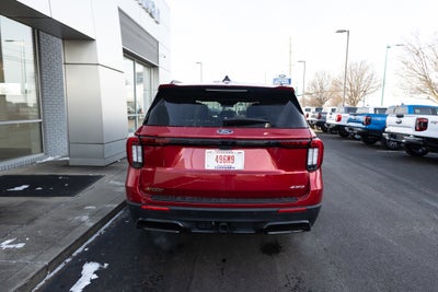 2025 Ford Explorer ST-Line