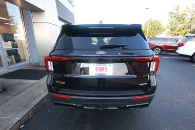 2025 Ford Explorer ST-Line