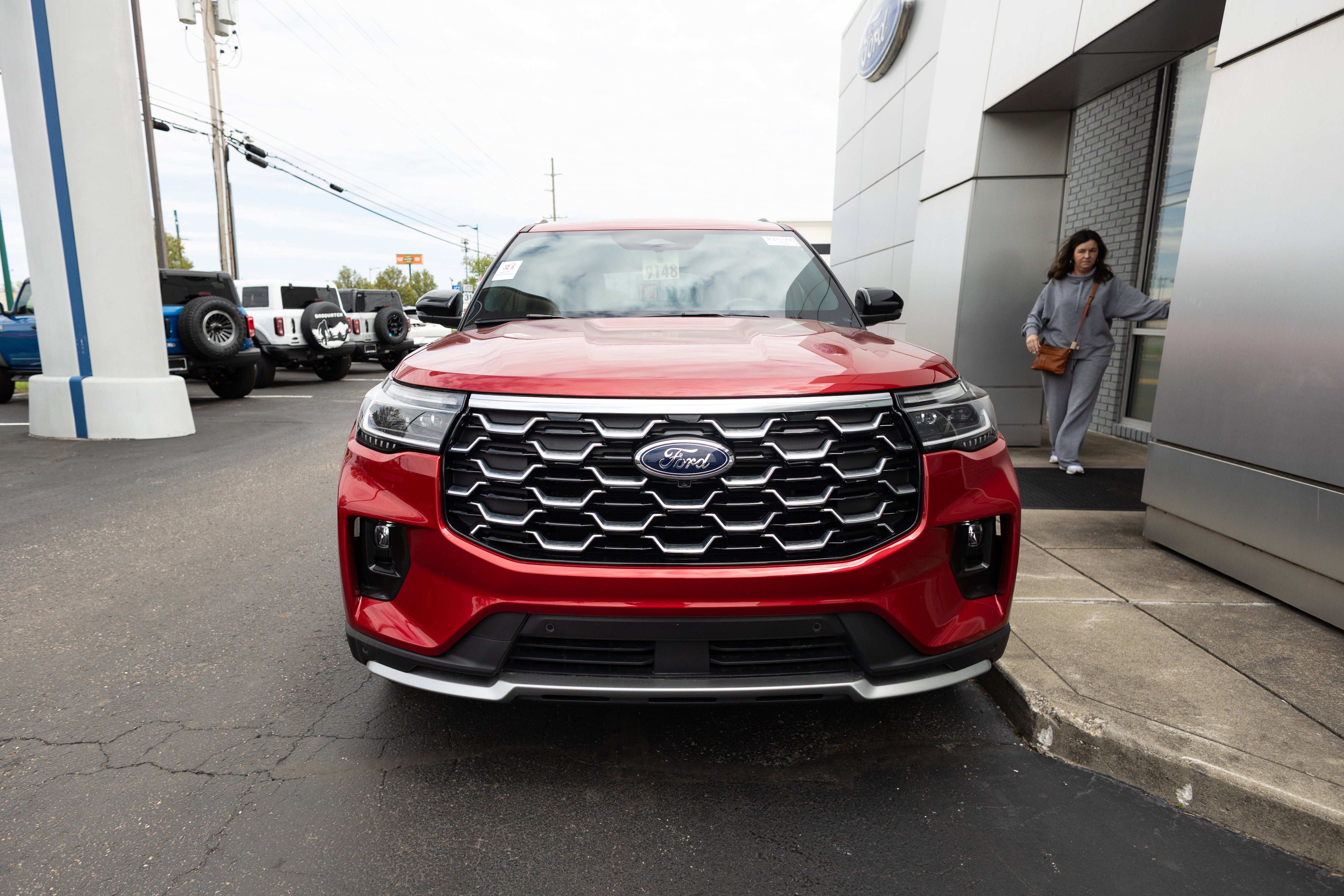 2025 Ford Explorer Platinum
