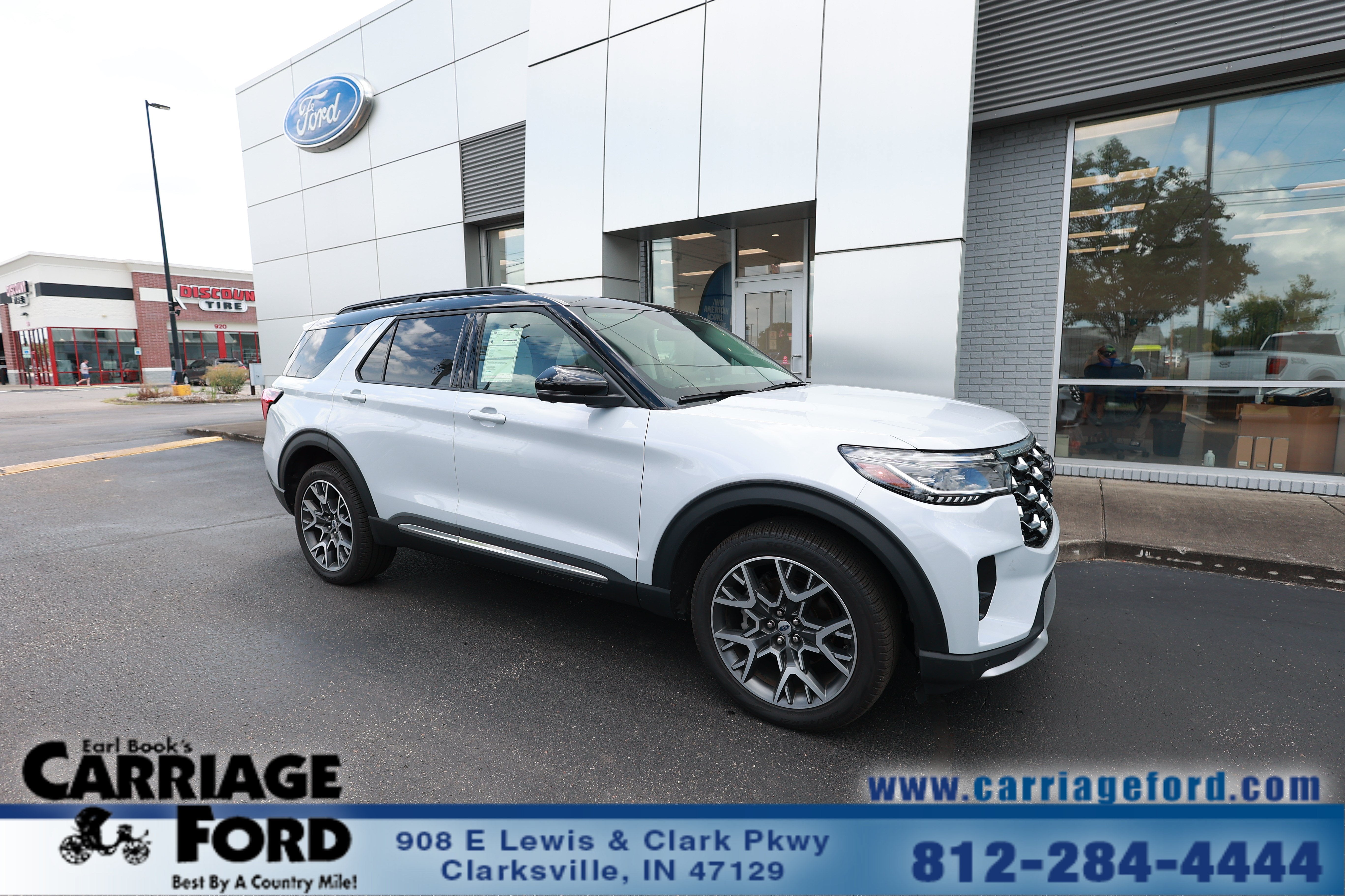 2025 Ford Explorer Platinum