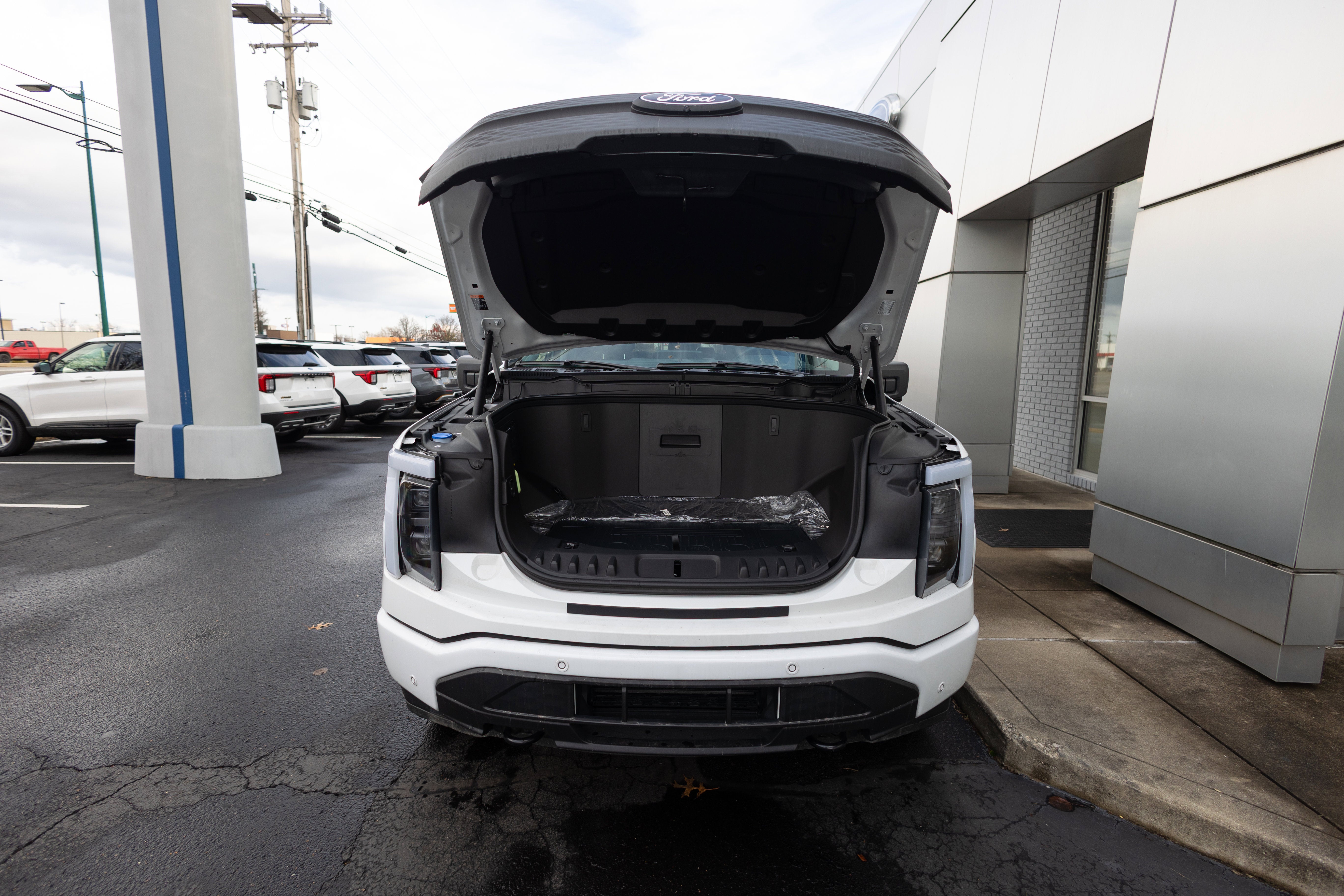 2024 Ford F-150 Lightning Flash