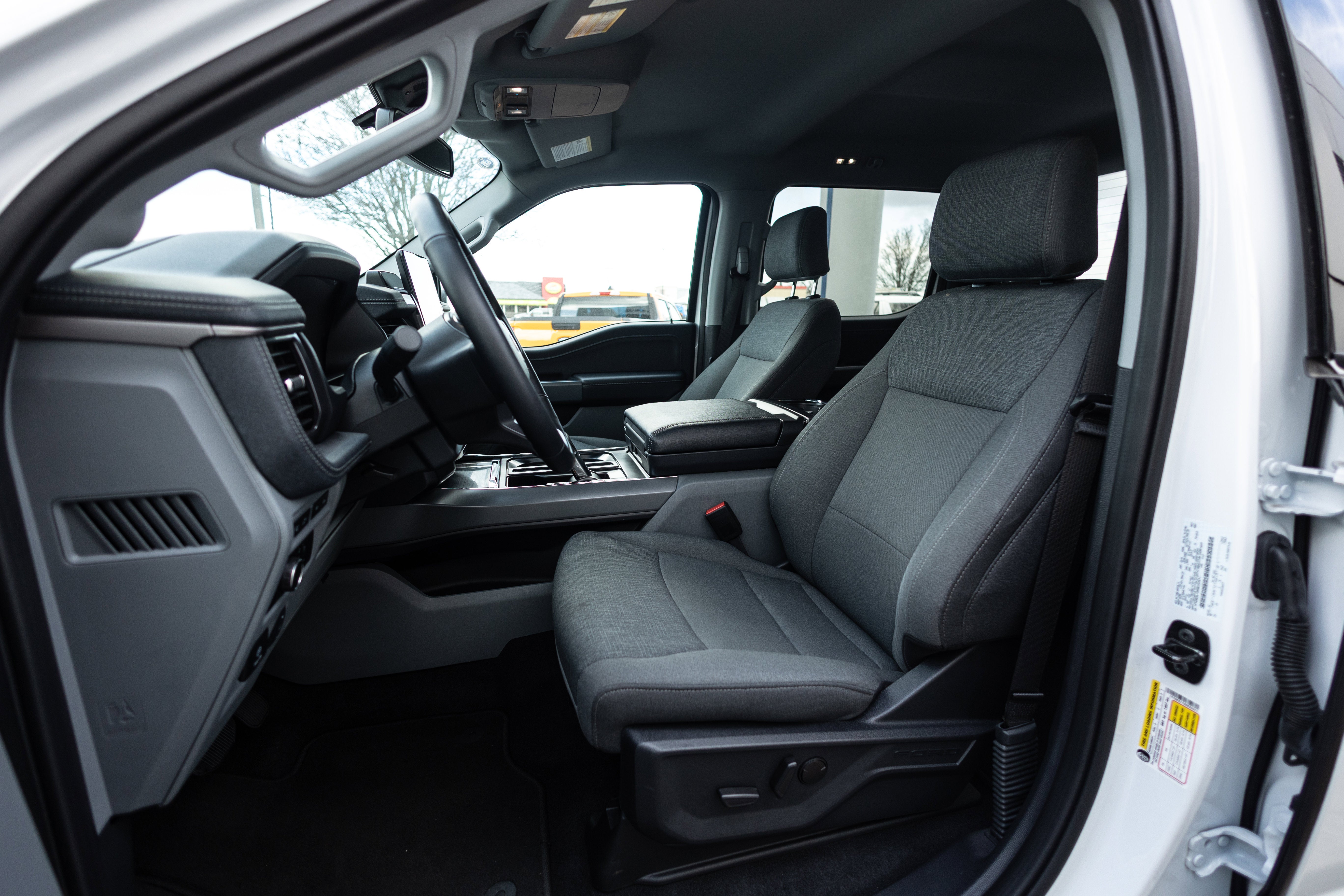 2024 Ford F-150 Lightning Flash