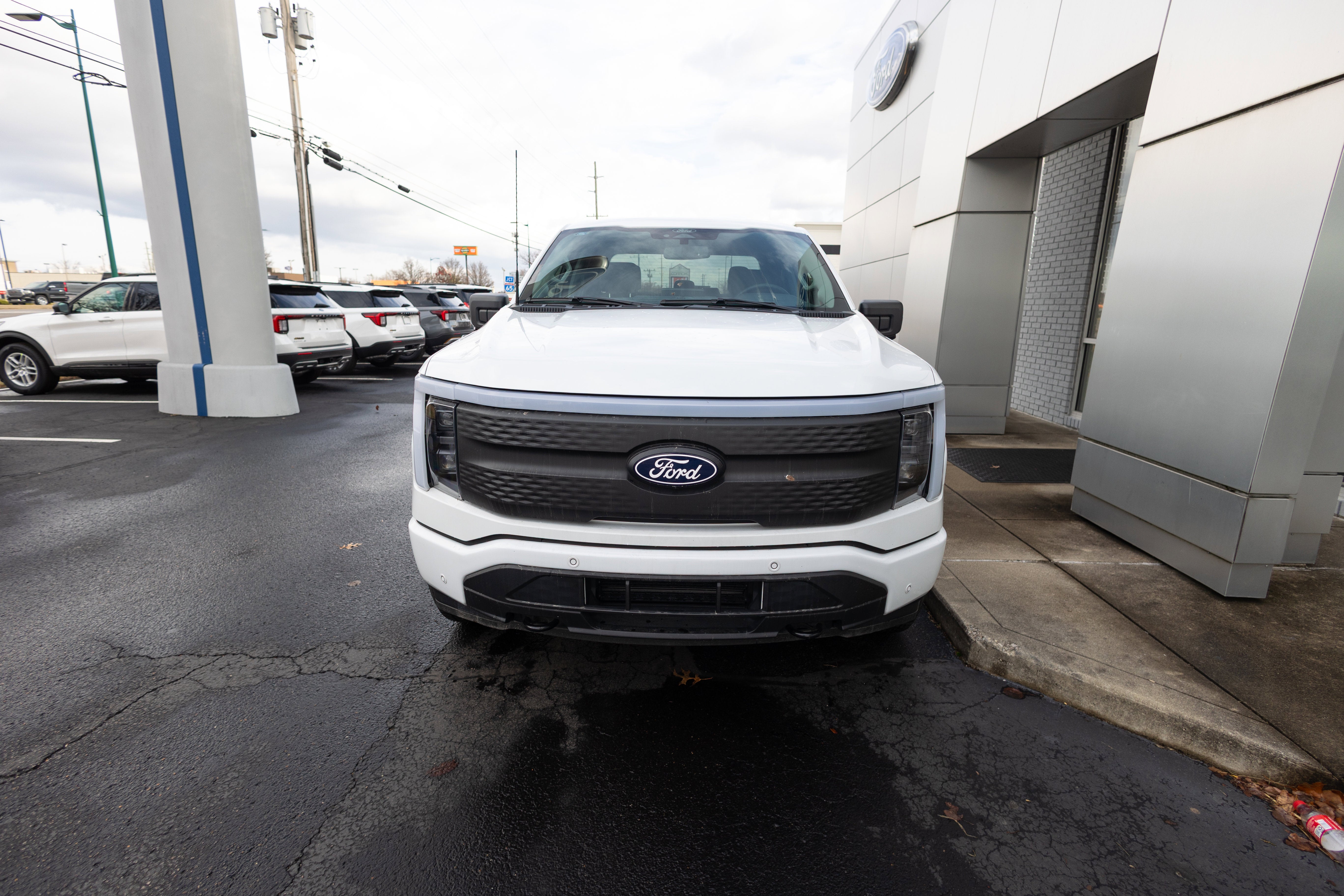 2024 Ford F-150 Lightning Flash