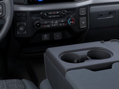 2027 Ford Super Duty F-250 SRW XLT