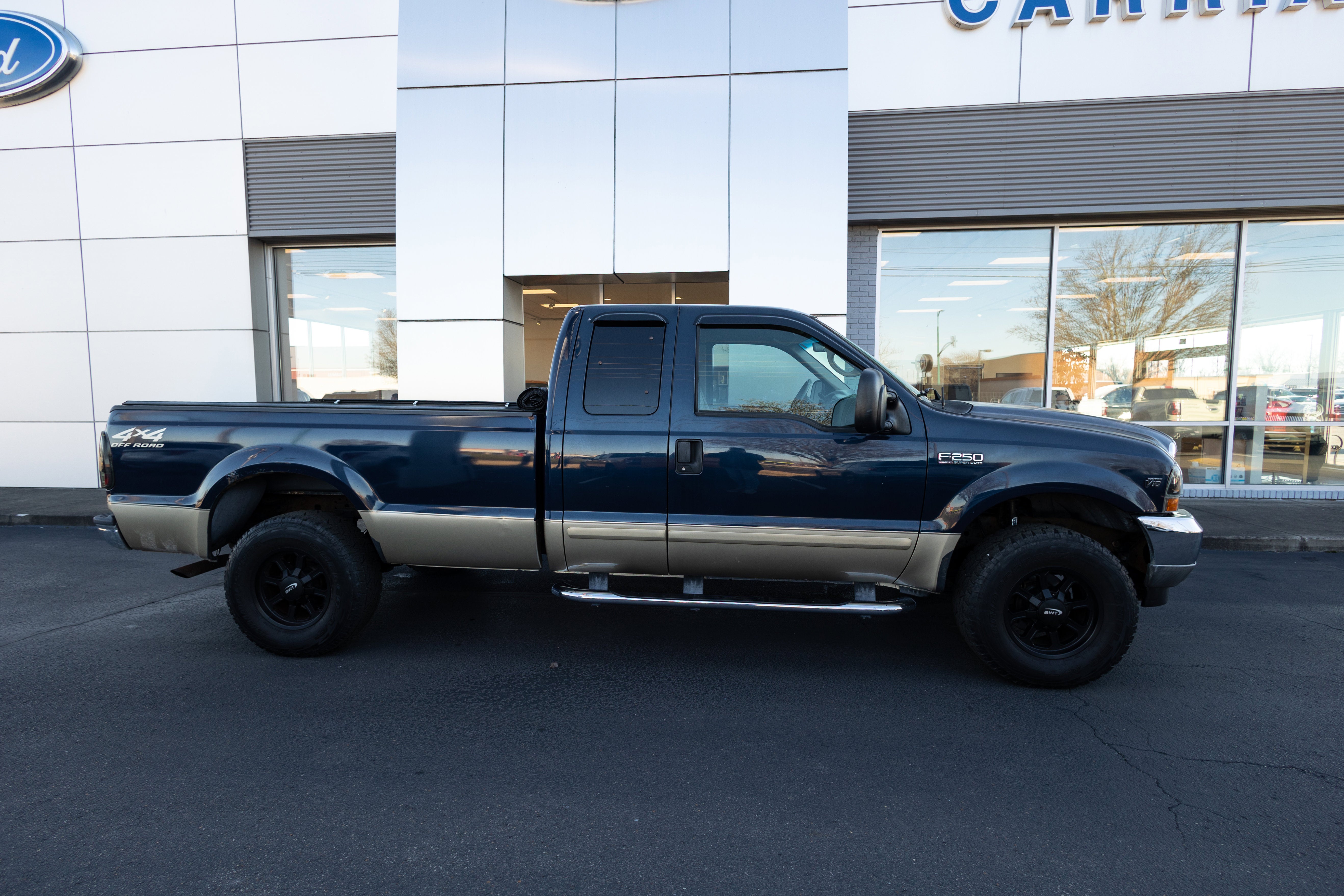 2001 Ford Super Duty F-250 Lariat
