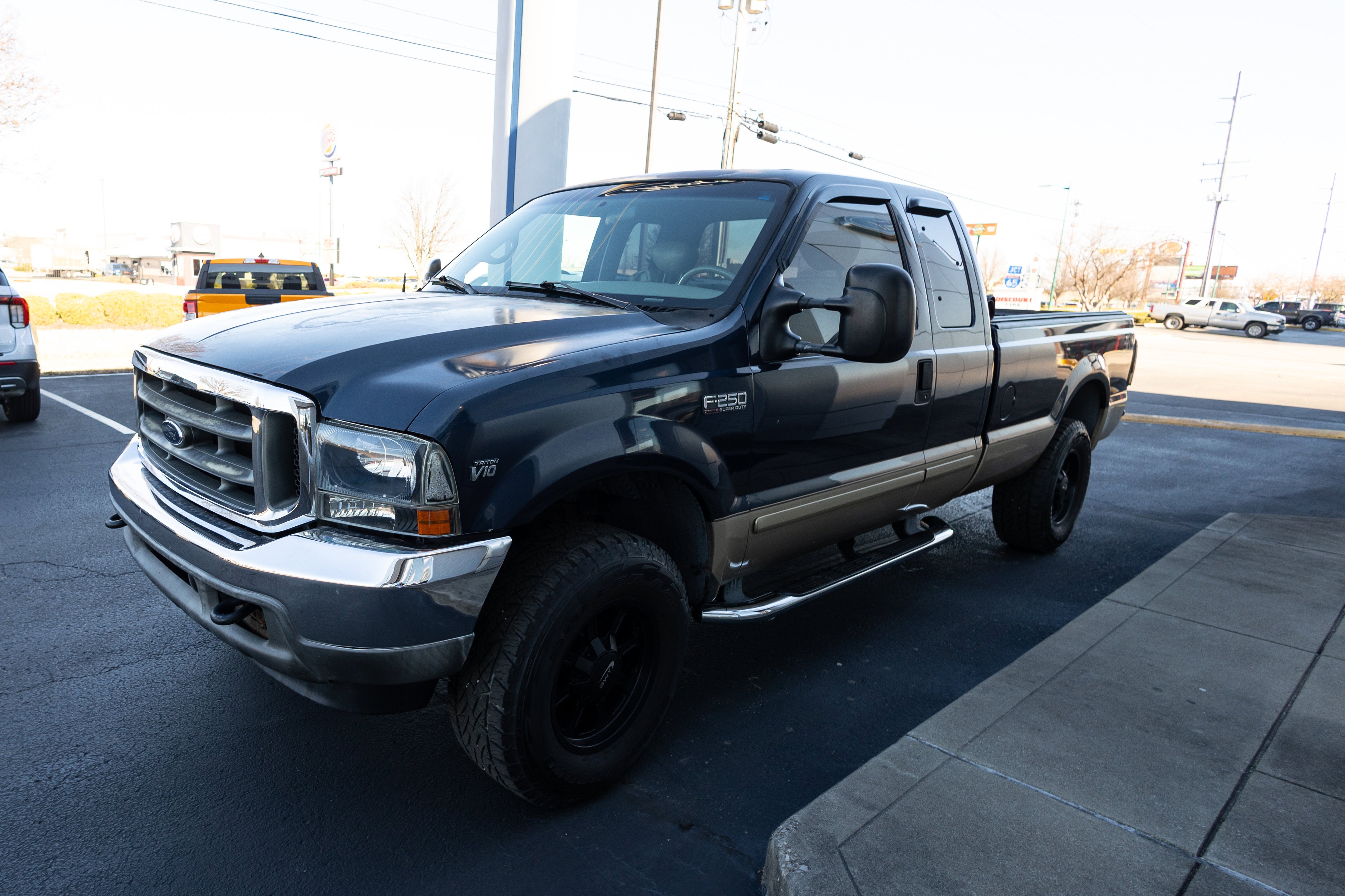 2001 Ford Super Duty F-250 Lariat