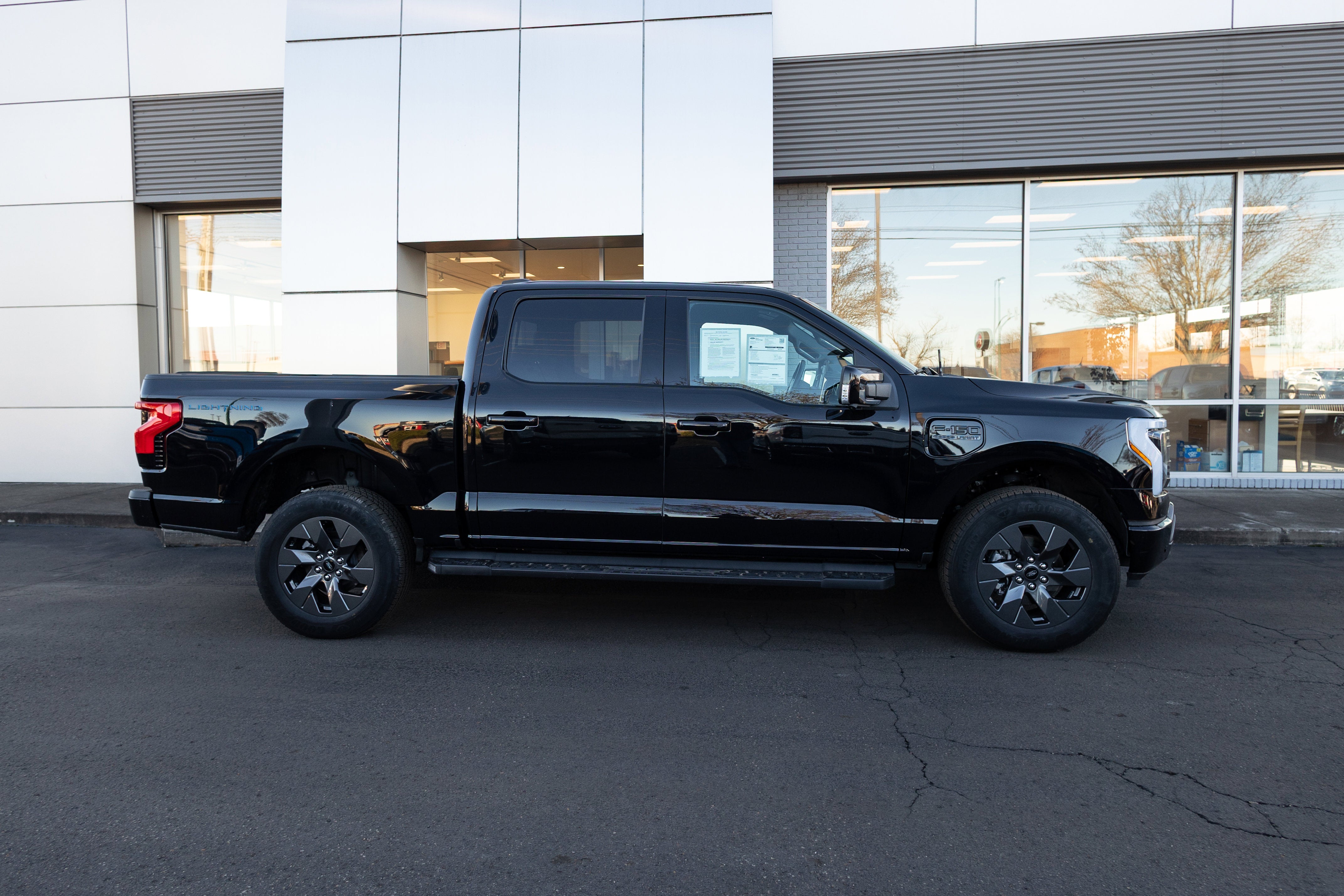 Used 2023 Ford F-150 Lightning Lariat with VIN 1FTVW1EL8PWG54961 for sale in Clarksville, IN