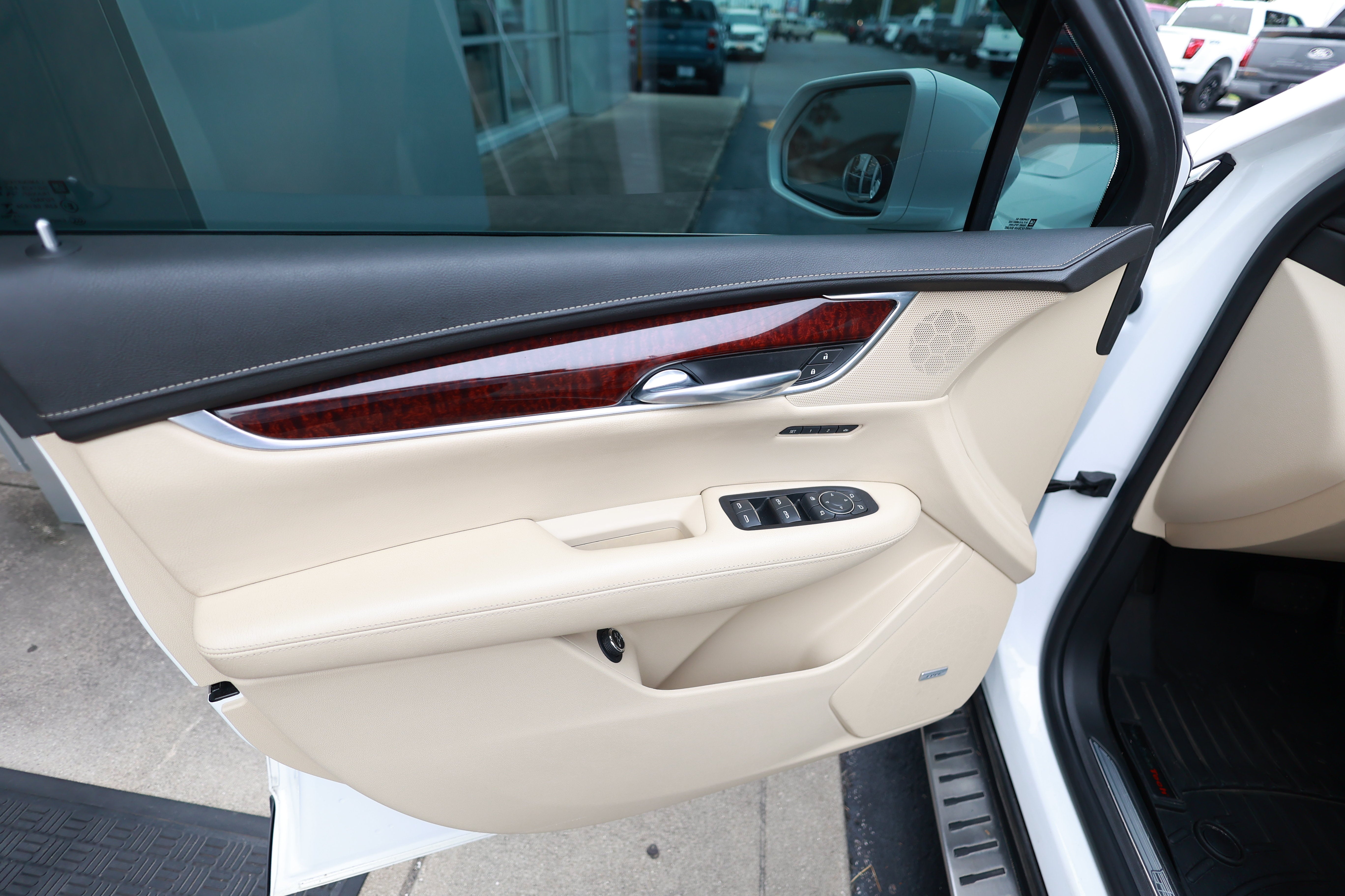 2017 Cadillac XT5 Premium Luxury AWD