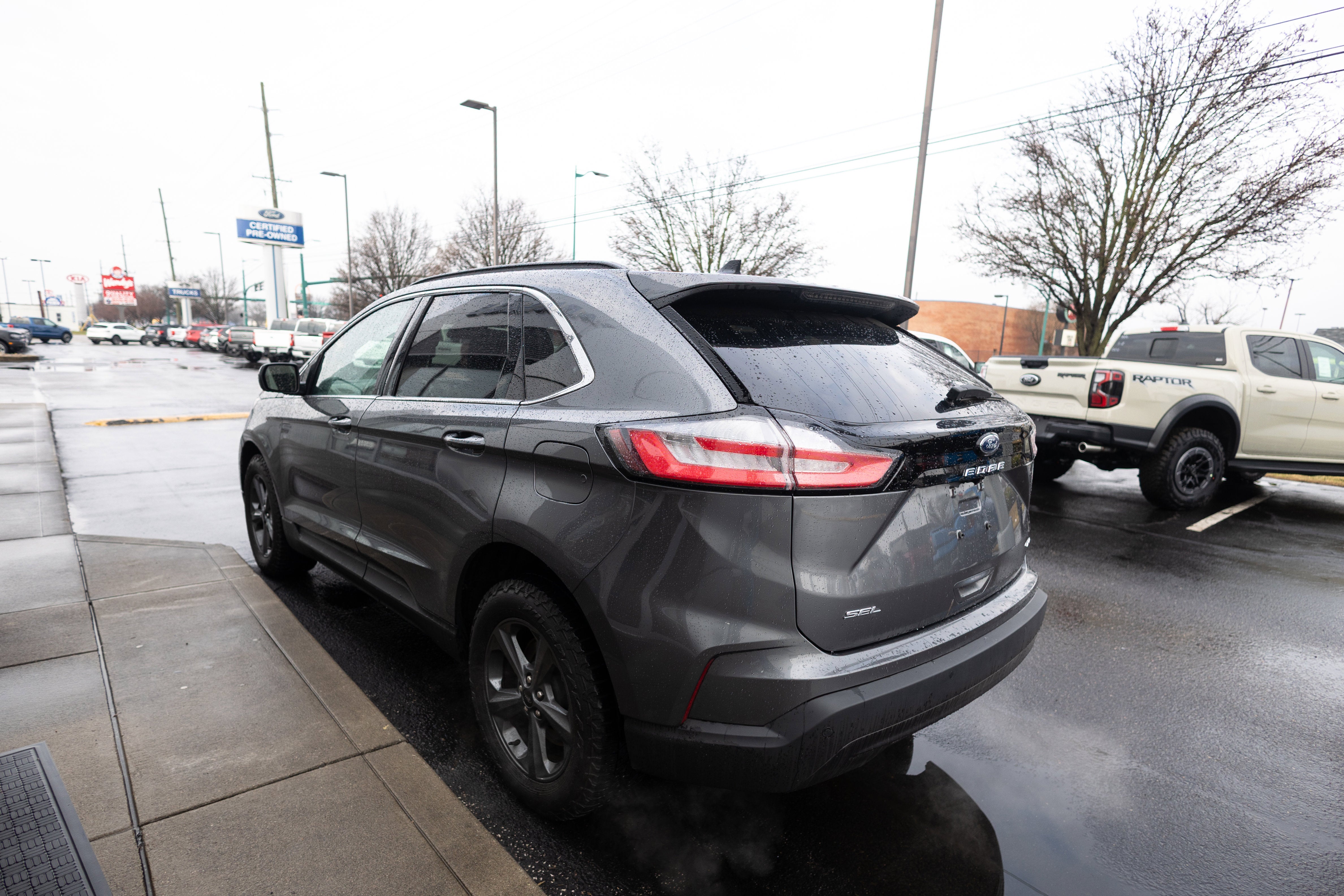 2022 Ford Edge SEL