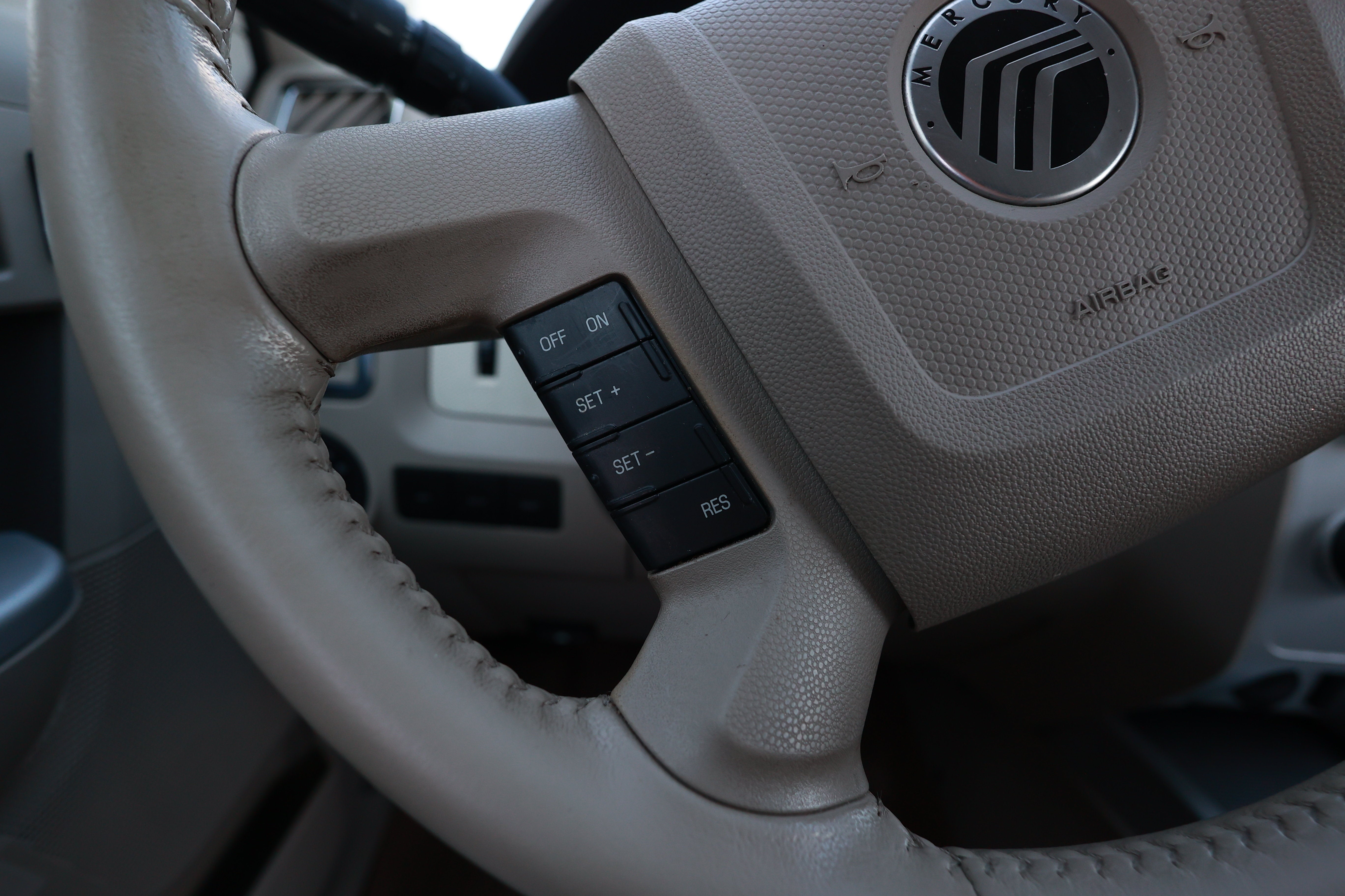 2011 Mercury Mariner Premier