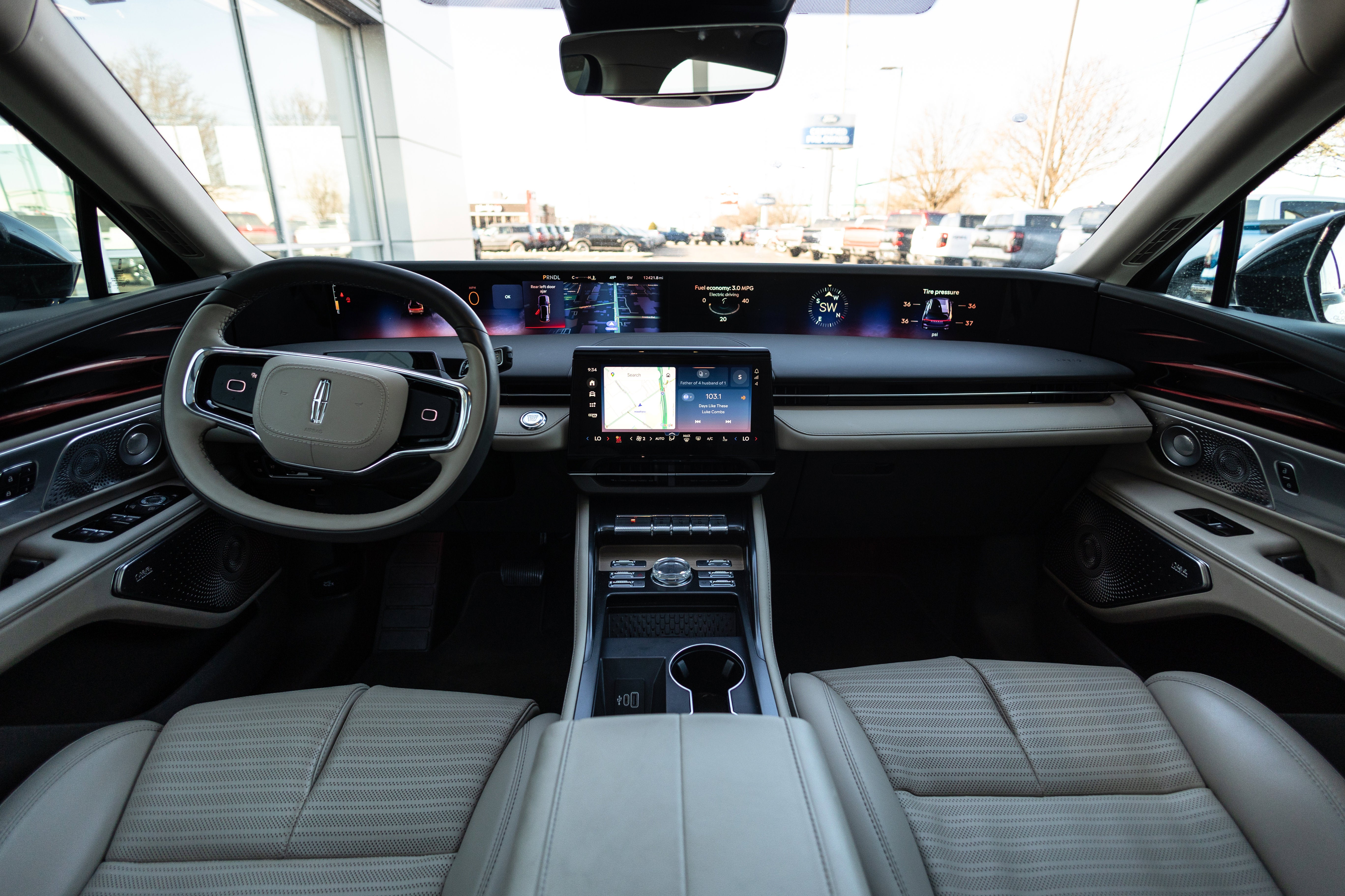 2025 Lincoln Nautilus Reserve