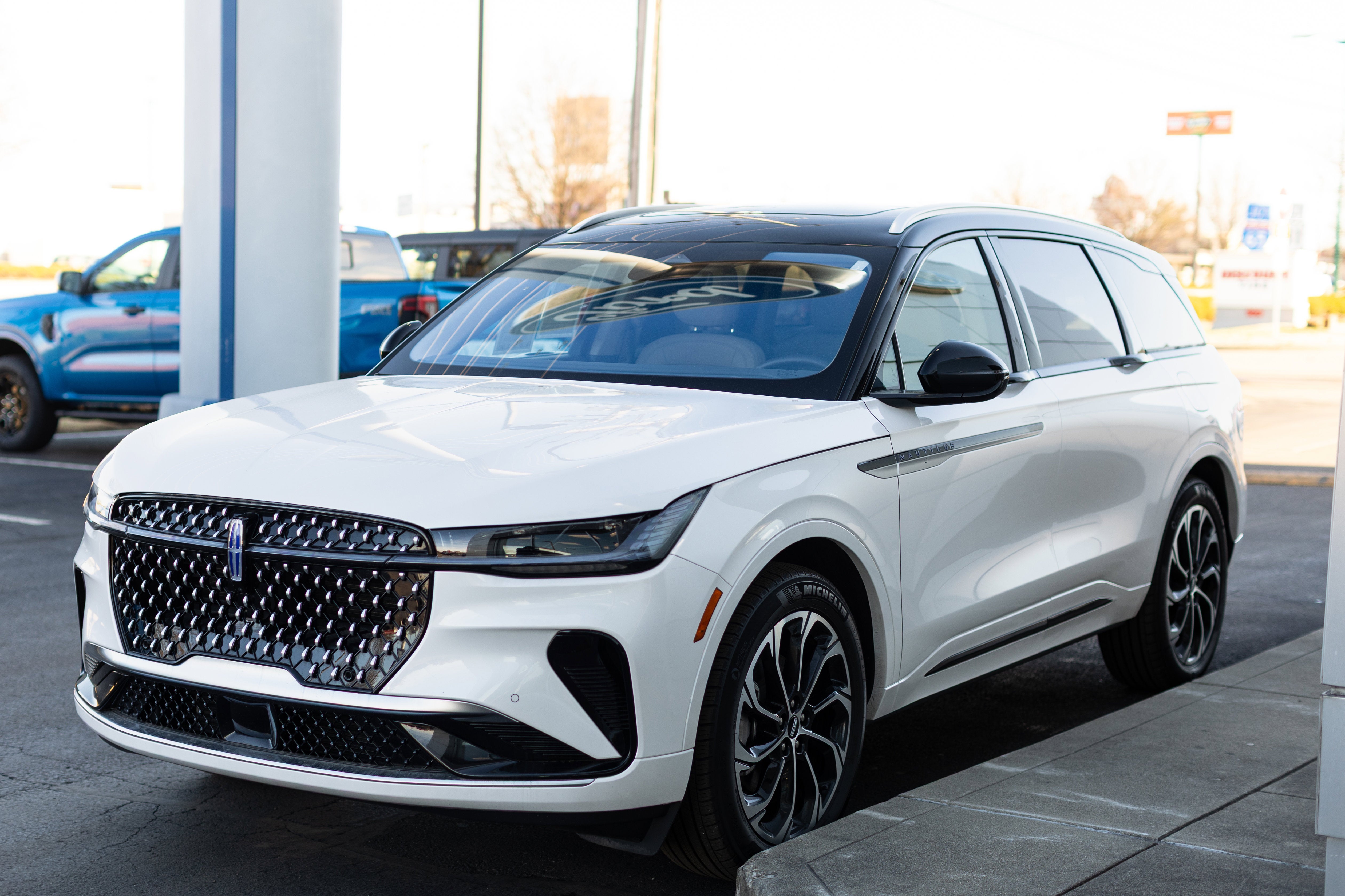 2025 Lincoln Nautilus Reserve