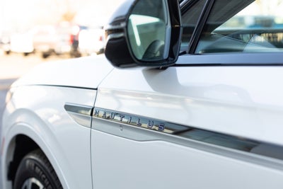 2025 Lincoln Nautilus Reserve