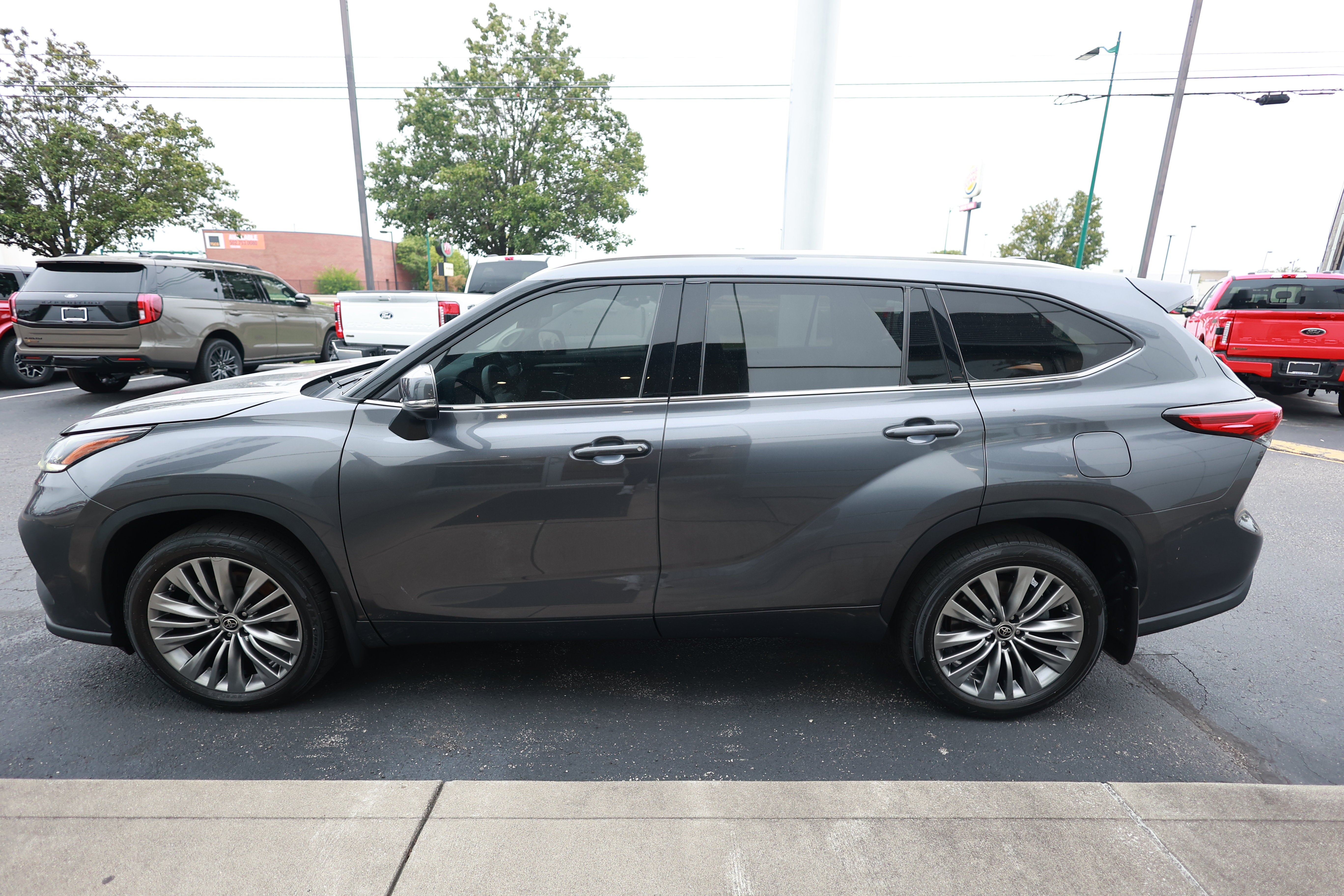 2021 Toyota Highlander Platinum